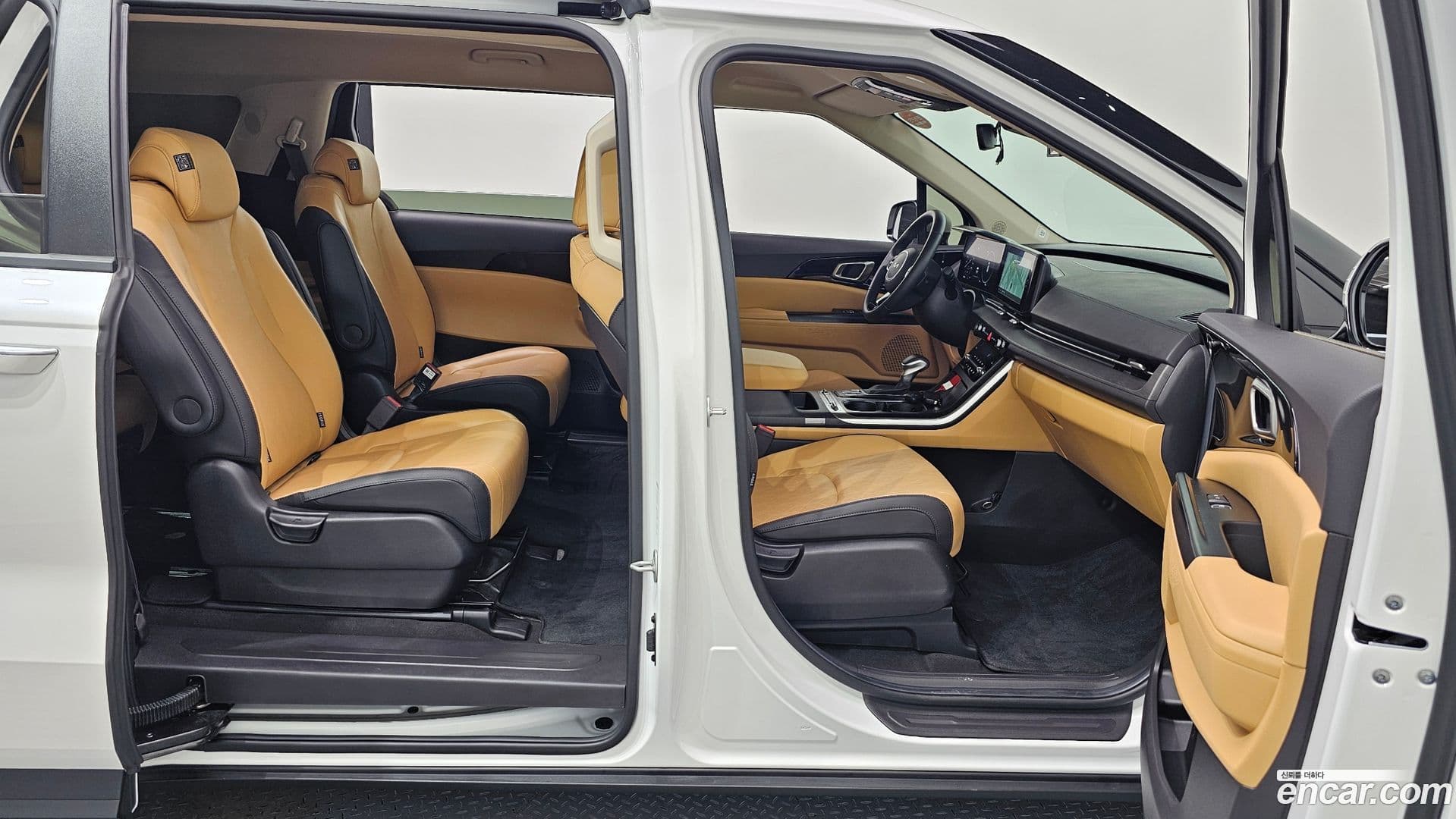 Main__Slider__Photo:Canival Kia 2022.11-25