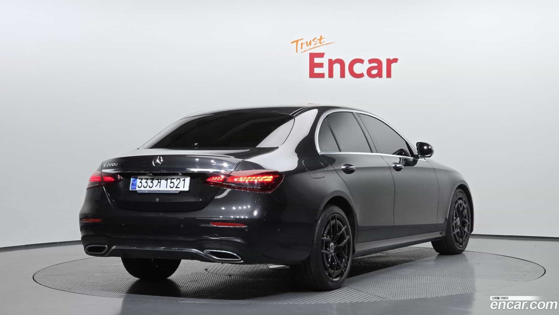 E-Class Mercedes-Benz 2021.0-OUTER-002