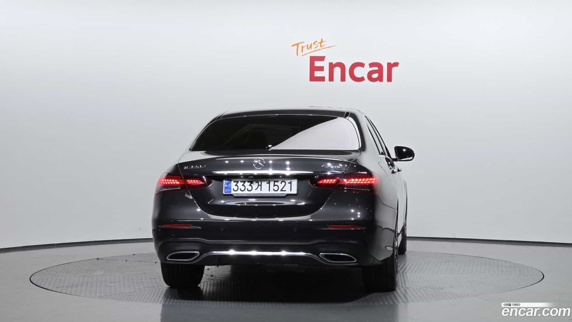 E-Class Mercedes-Benz 2021.0-OUTER-004