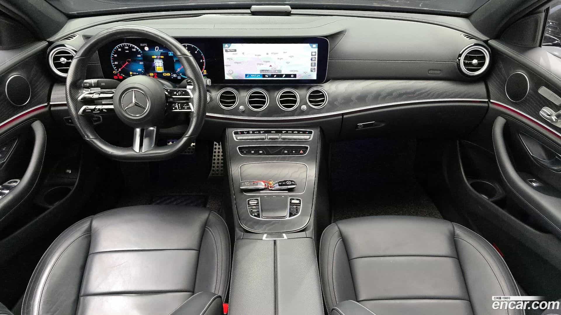 E-Class Mercedes-Benz 2021.0-INNER-007