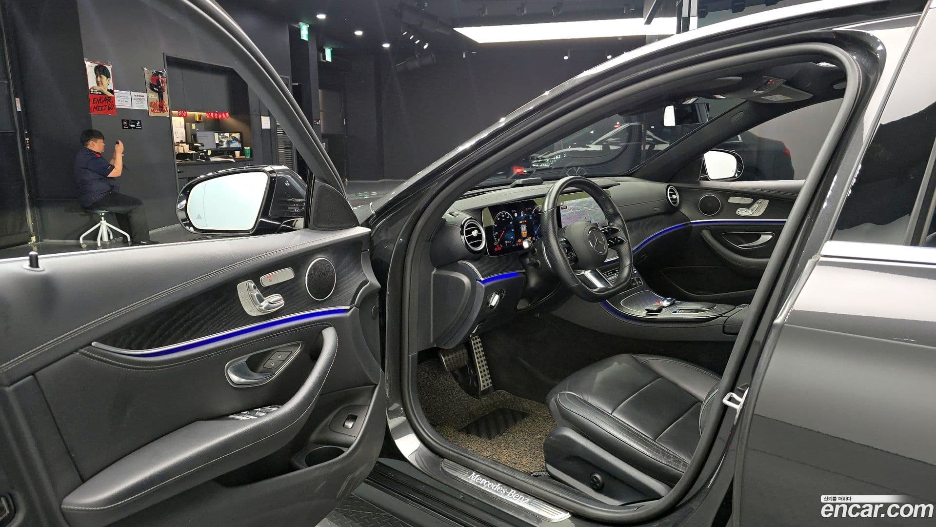 Main__Slider__Photo:E-Class Mercedes-Benz 2021.0-9