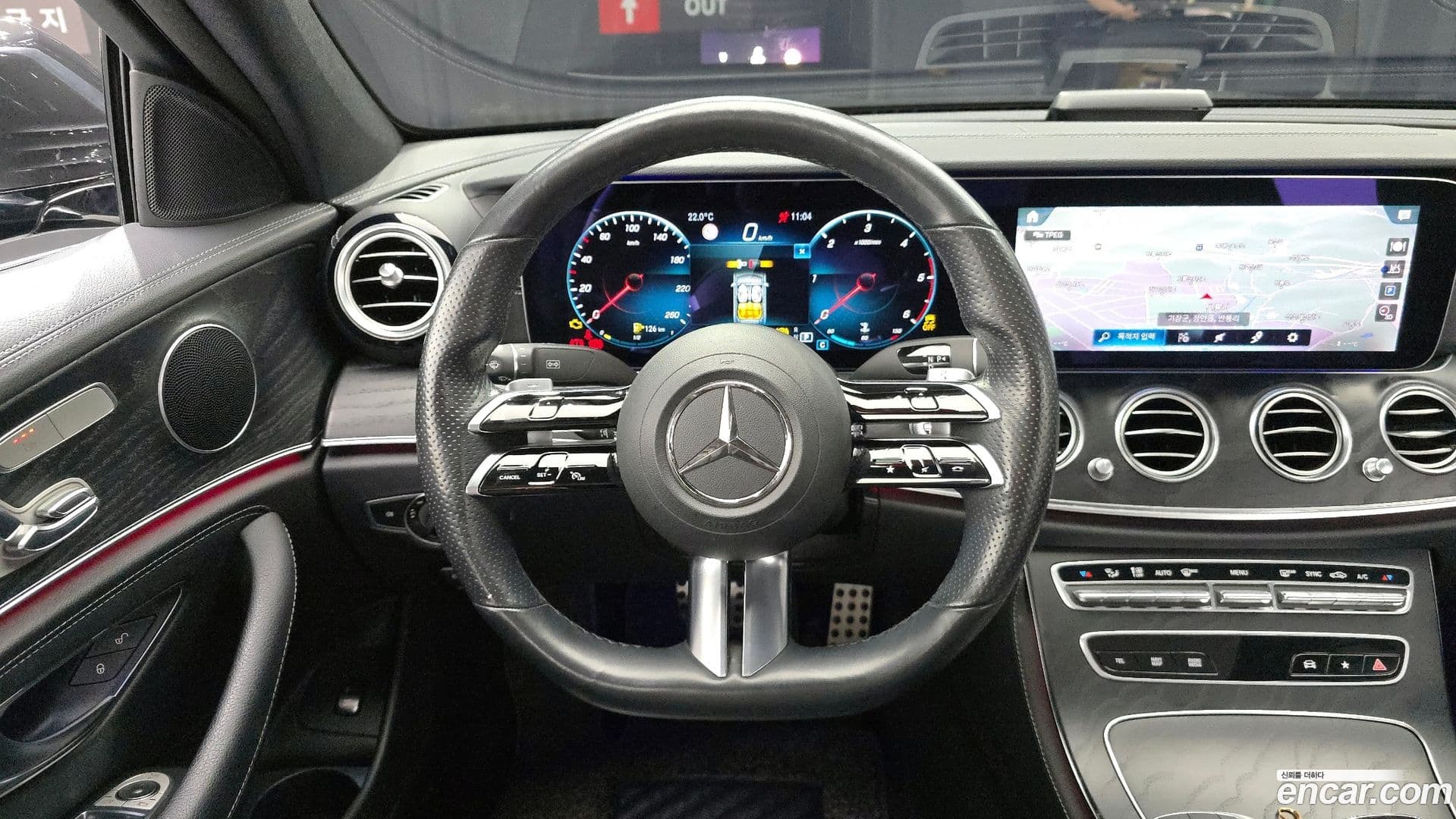 Main__Slider__Photo:E-Class Mercedes-Benz 2021.0-12