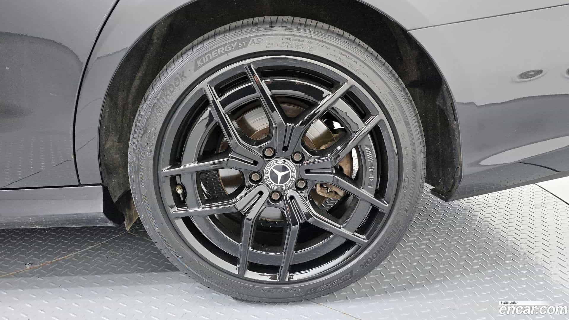 E-Class Mercedes-Benz 2021.0-OUTER-031