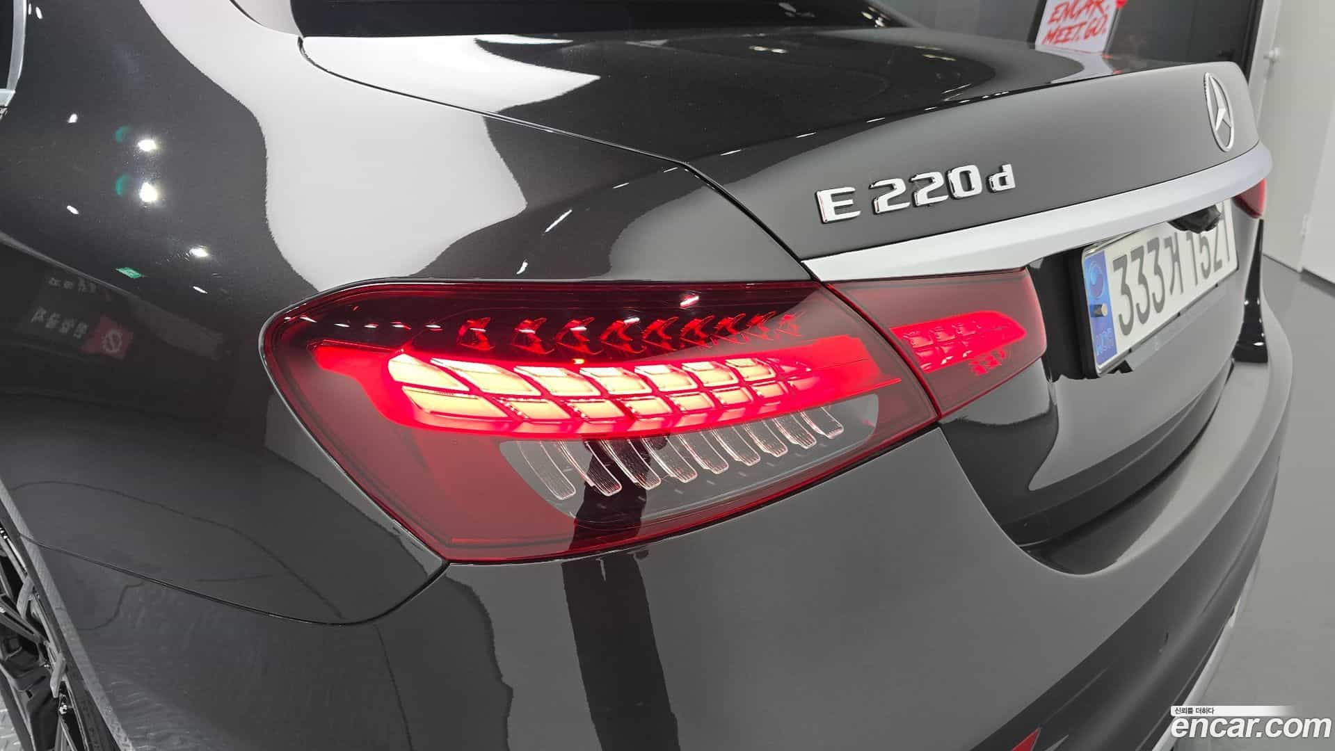E-Class Mercedes-Benz 2021.0-OUTER-033
