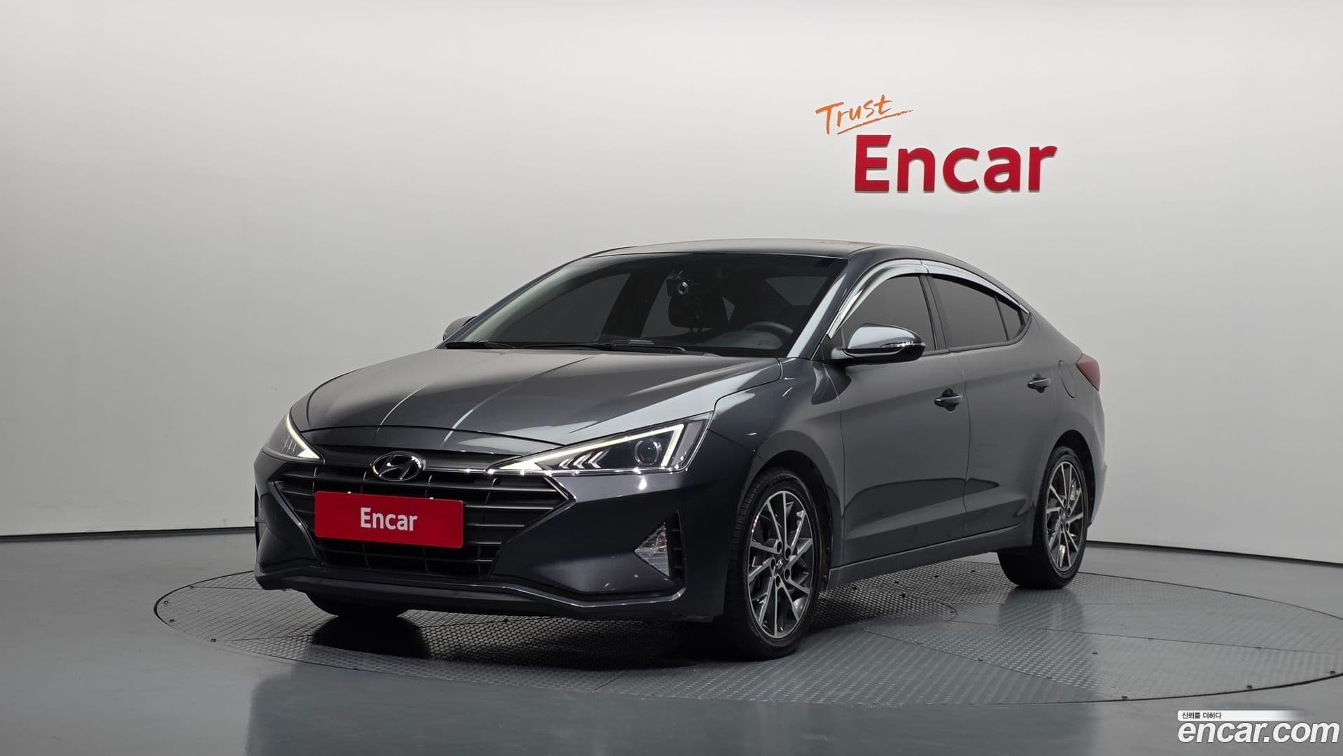Main__Slider__Photo:AVANTE Hyundai 2019.0-0