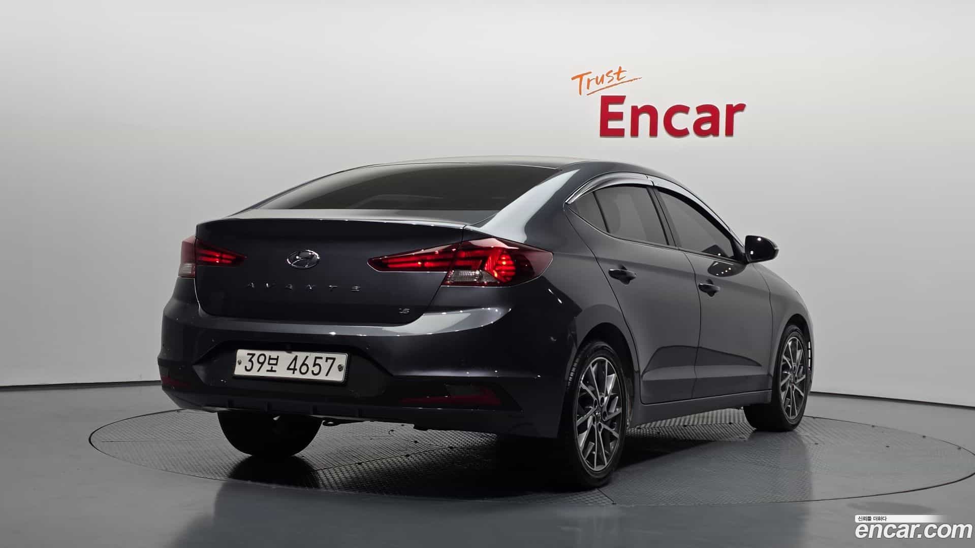 AVANTE Hyundai 2019.0-OUTER-002
