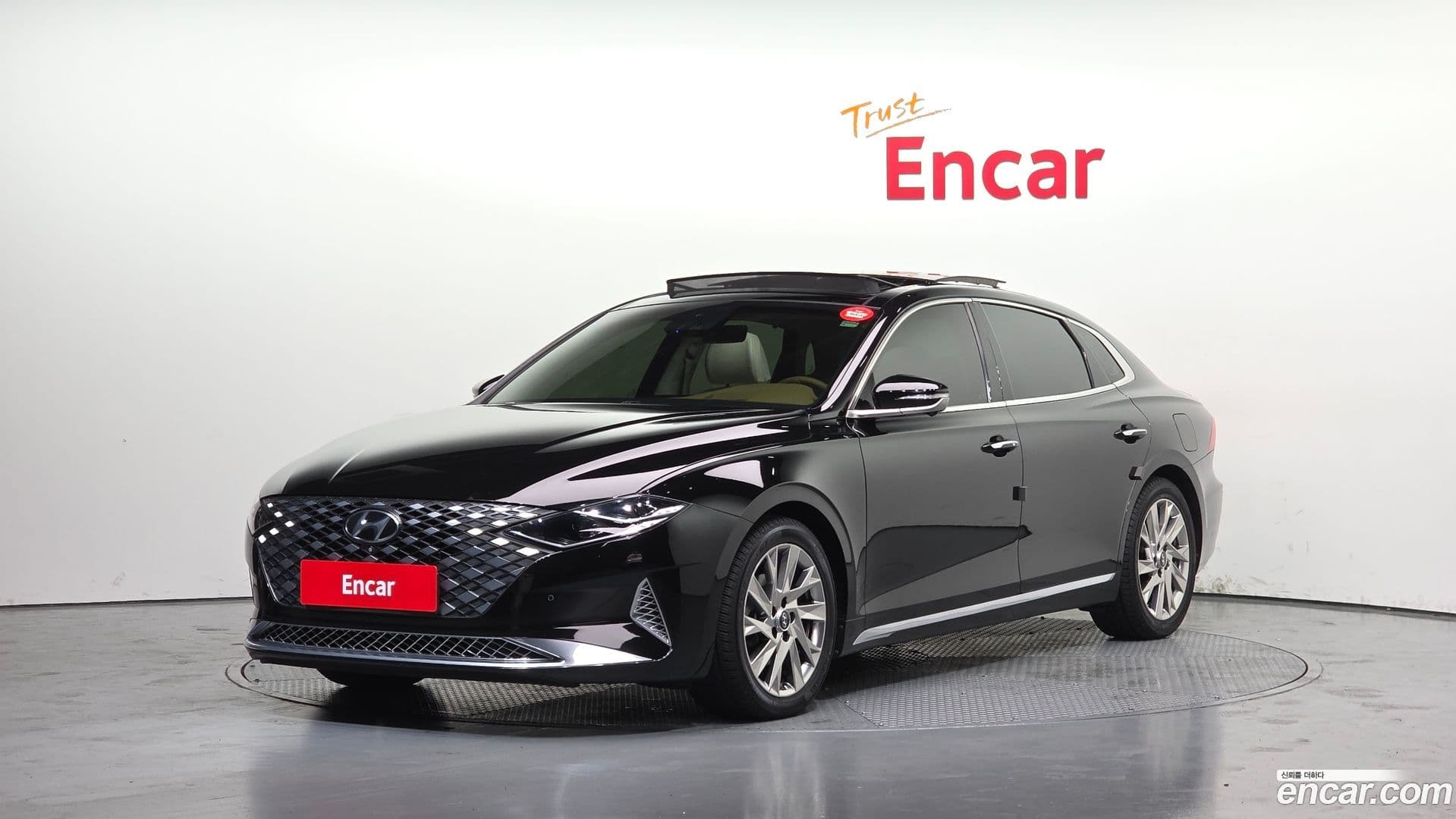 Main__Slider__Photo:Grandeur Hyundai 2021.3-0