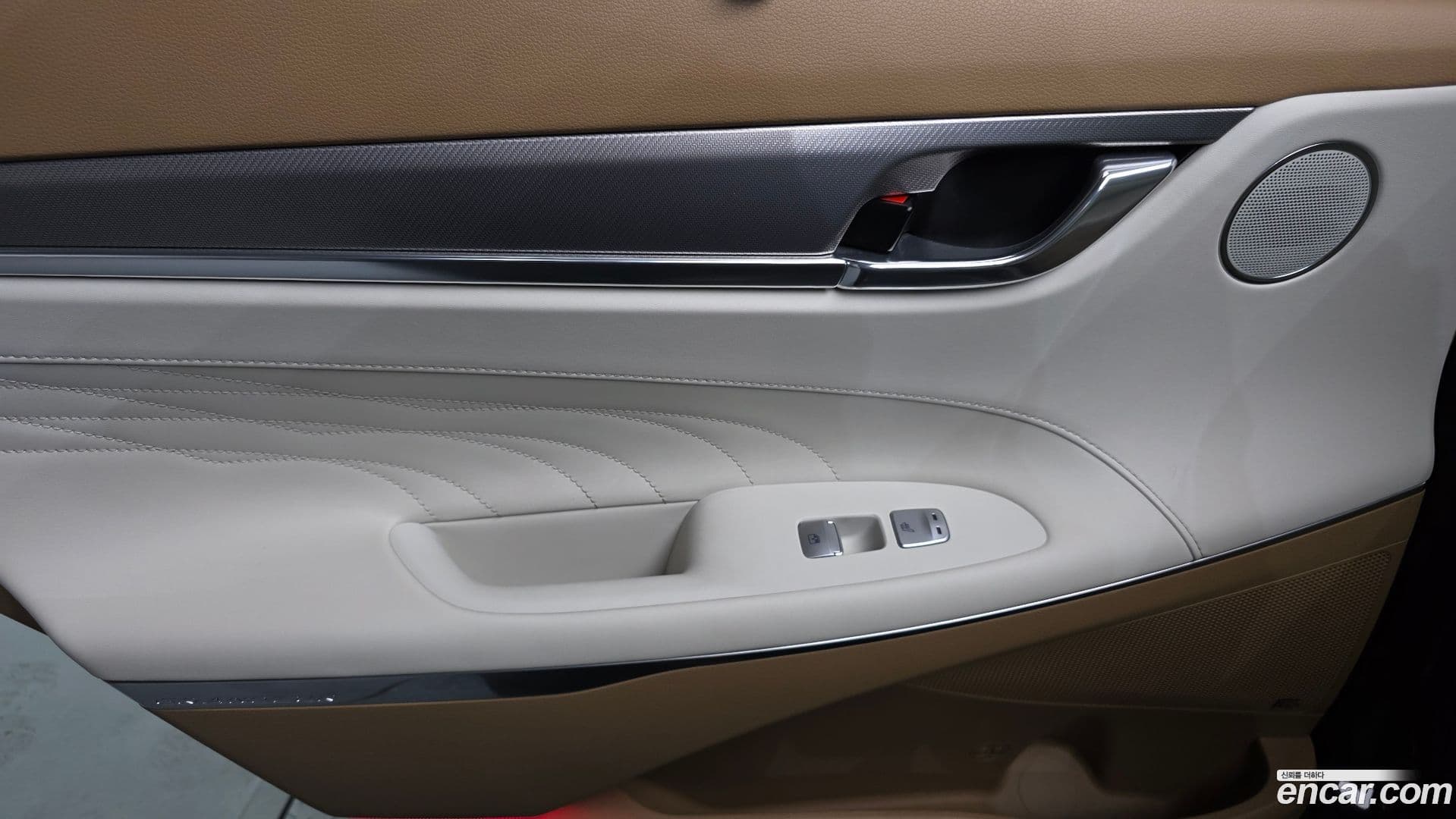 Main__Slider__Photo:Grandeur Hyundai 2021.3-24