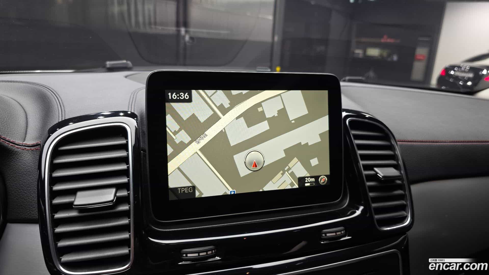 GLE-Class Mercedes-Benz 2017.3-OPTION-018
