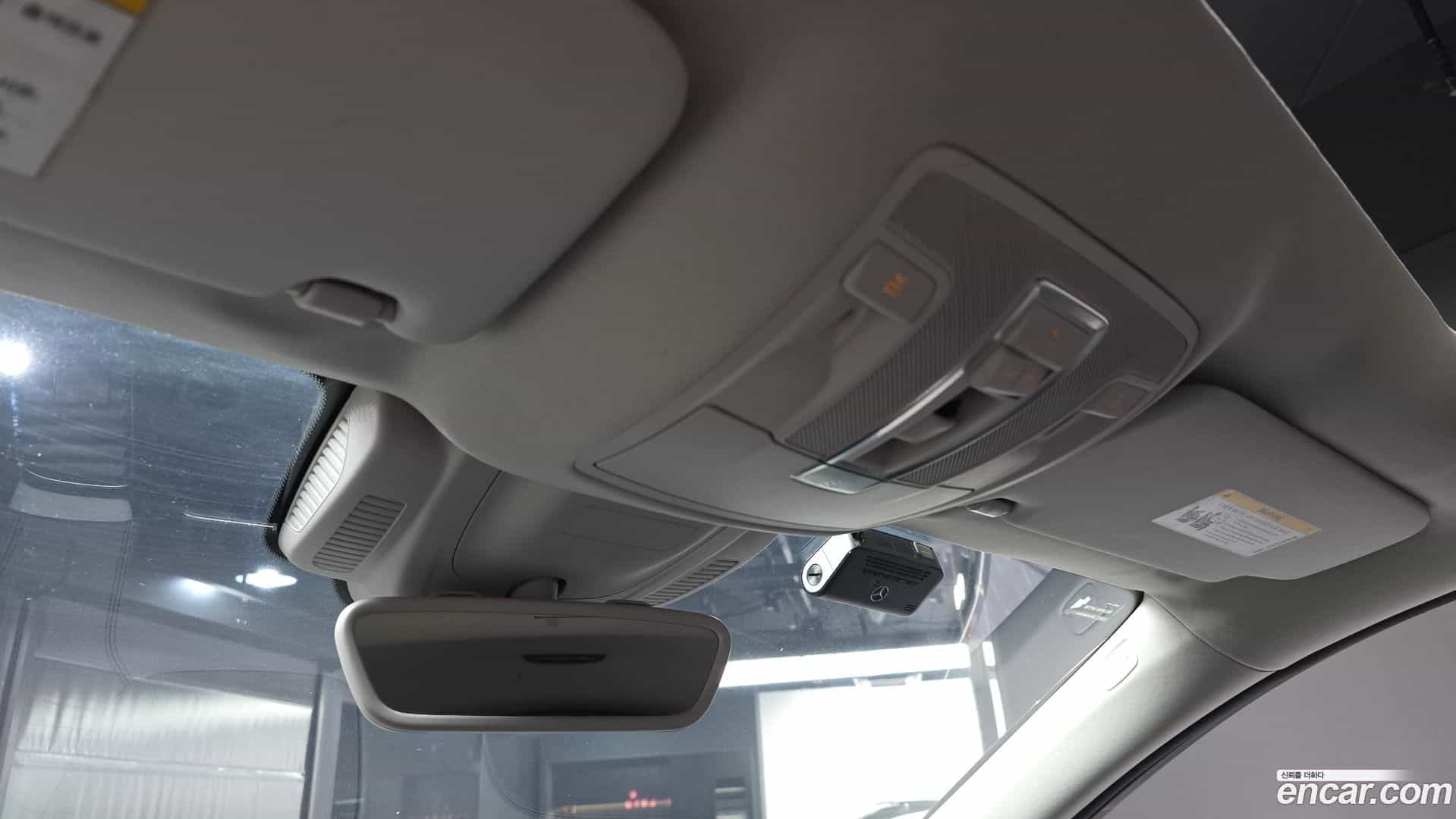 GLE-Class Mercedes-Benz 2017.3-OPTION-022