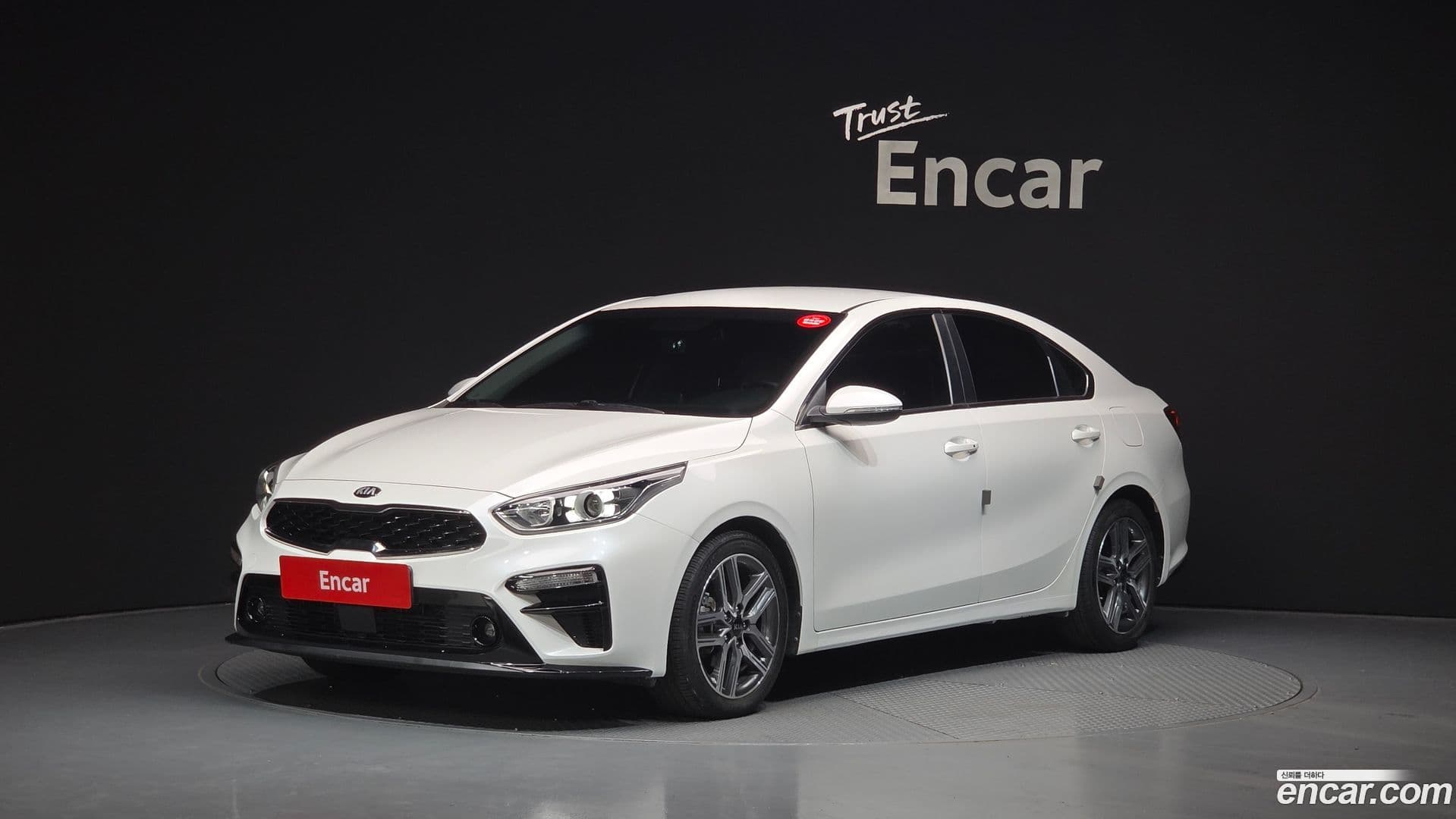 Main__Slider__Photo:K3 Kia 2018.3-0