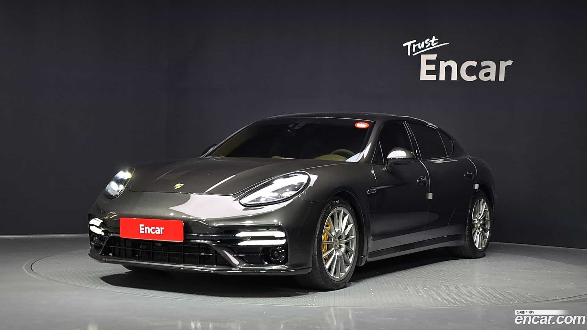 Panamera Porsche 2014.7-OUTER-001