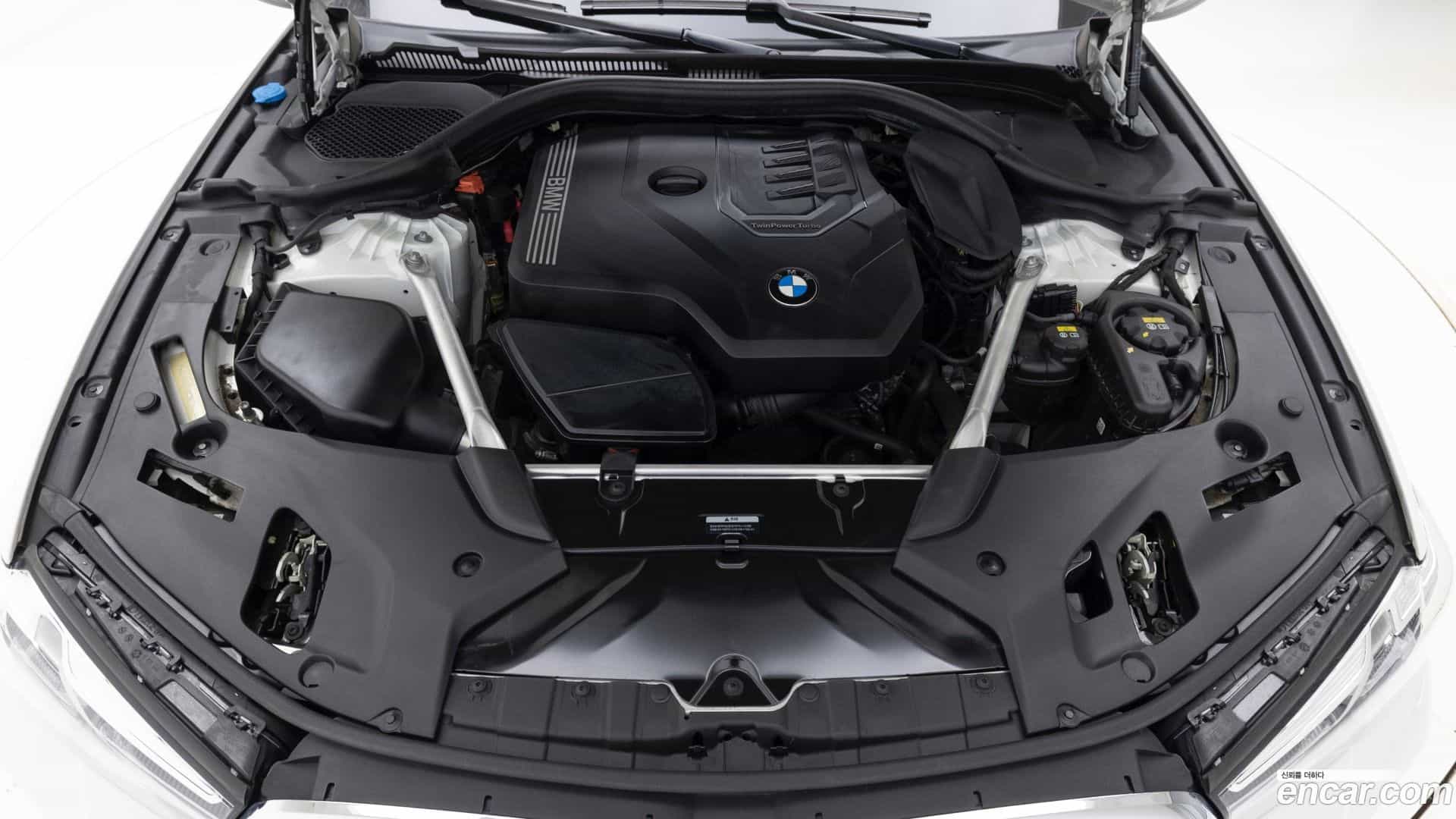 5-Series BMW 2022.2-OUTER-006