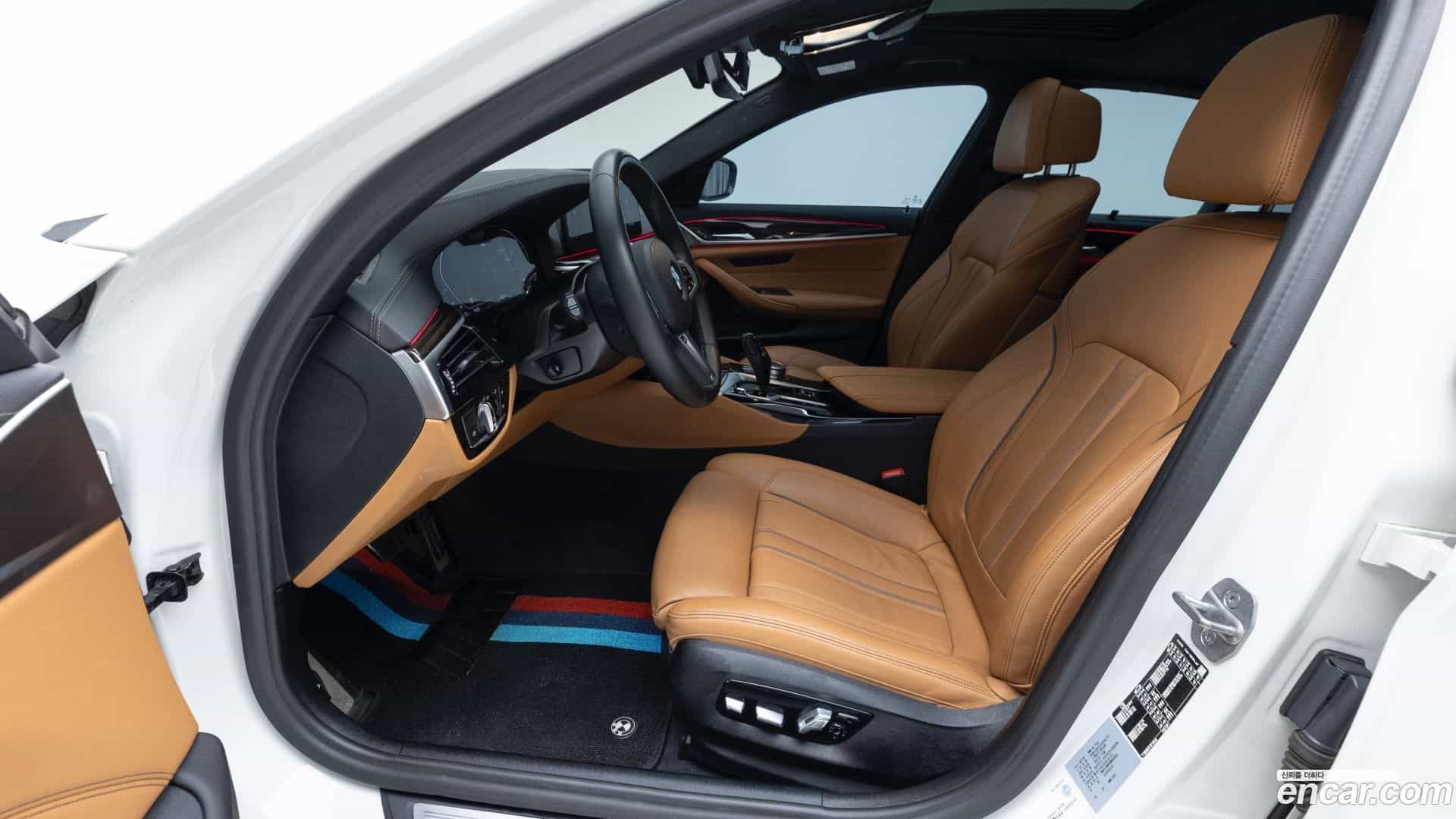 5-Series BMW 2022.2-INNER-010
