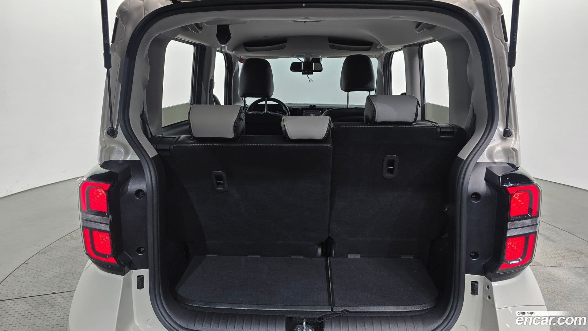Main__Slider__Photo:RAY Kia 2023.4-16