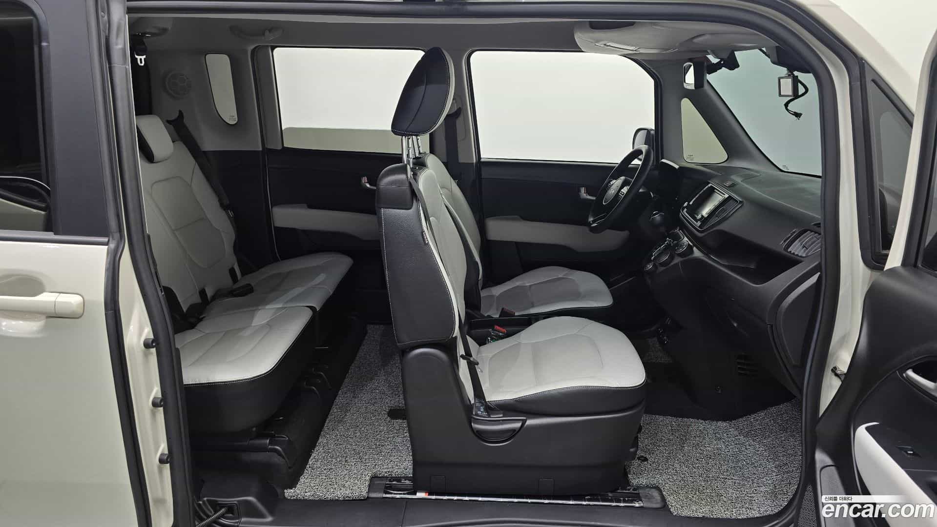 RAY Kia 2023.4-INNER-036