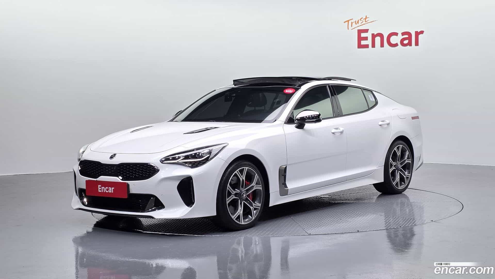 Stinger Kia 2017.8-OUTER-001