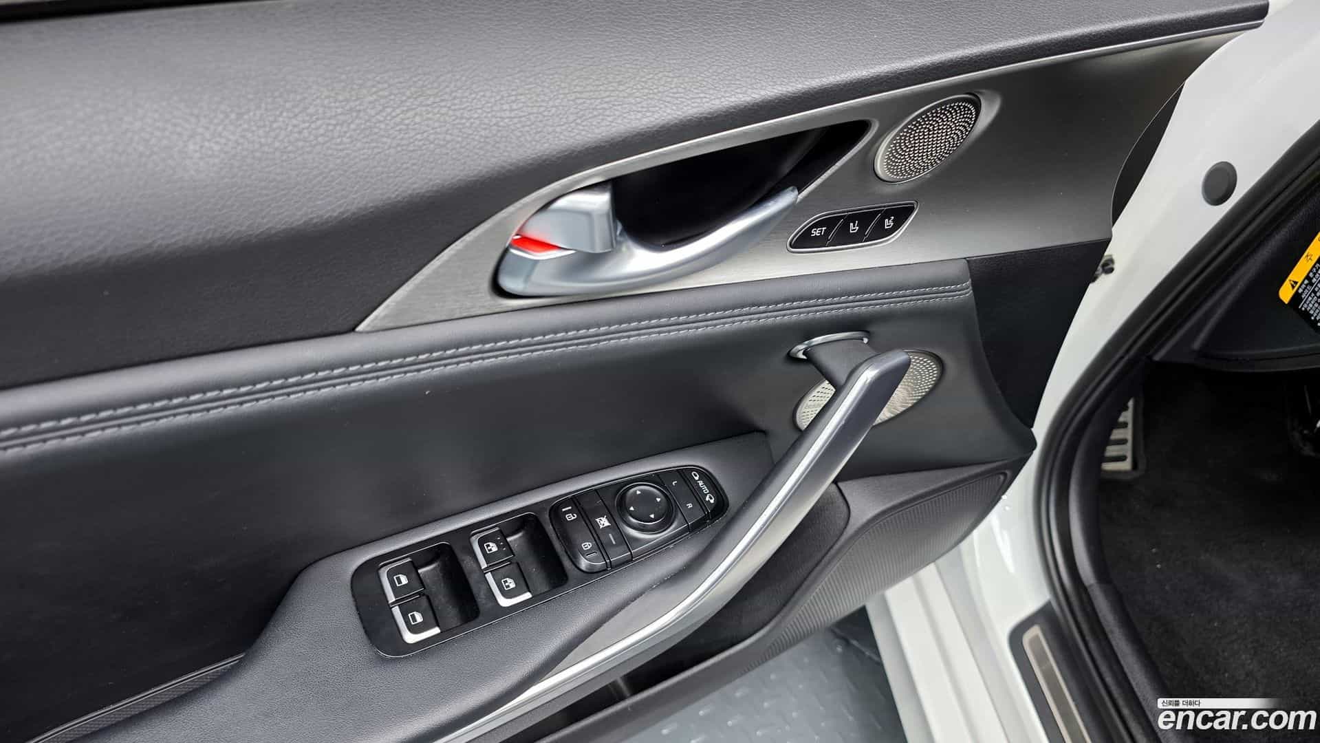 Stinger Kia 2017.8-OPTION-024