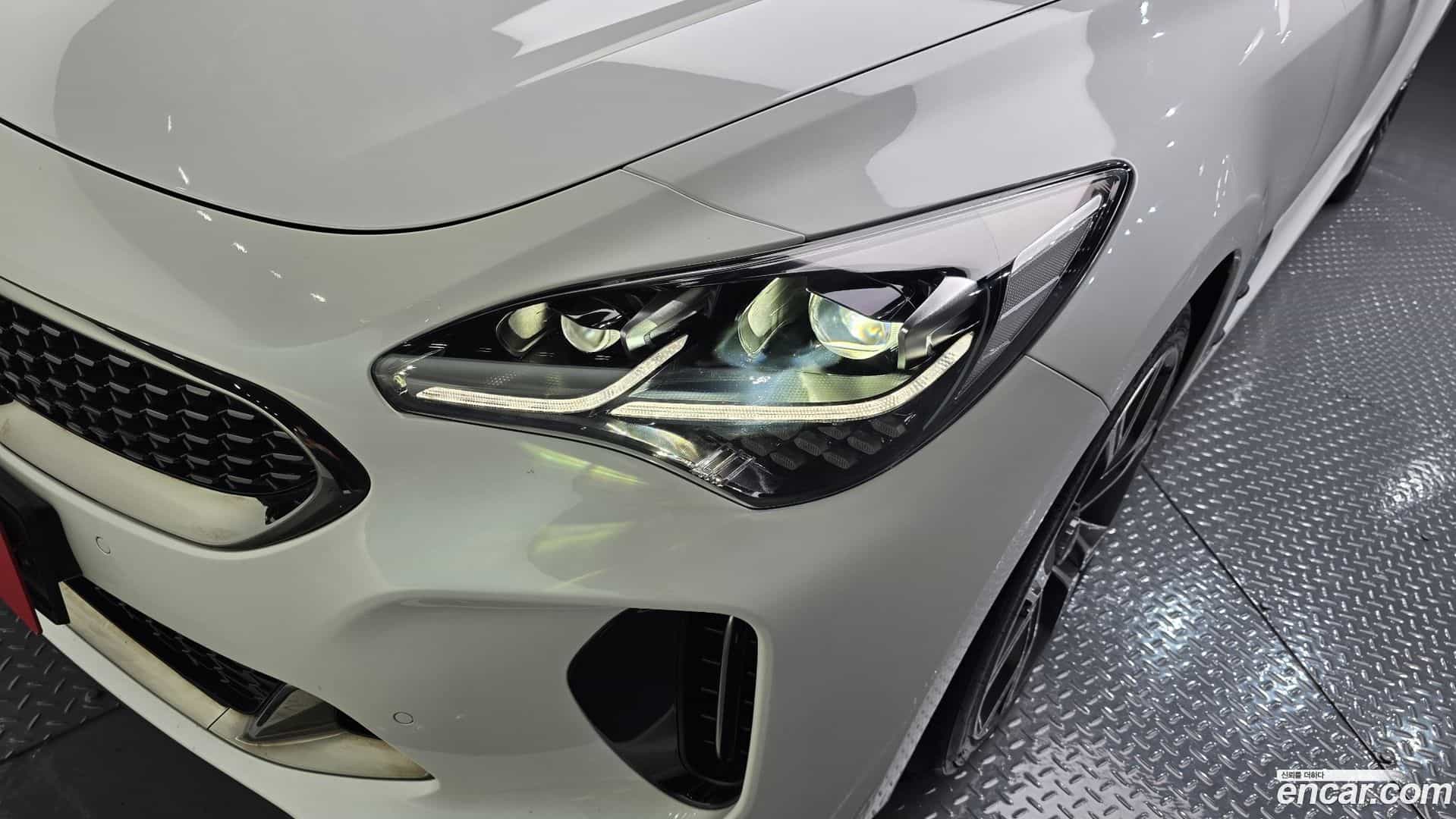 Stinger Kia 2017.8-OUTER-032