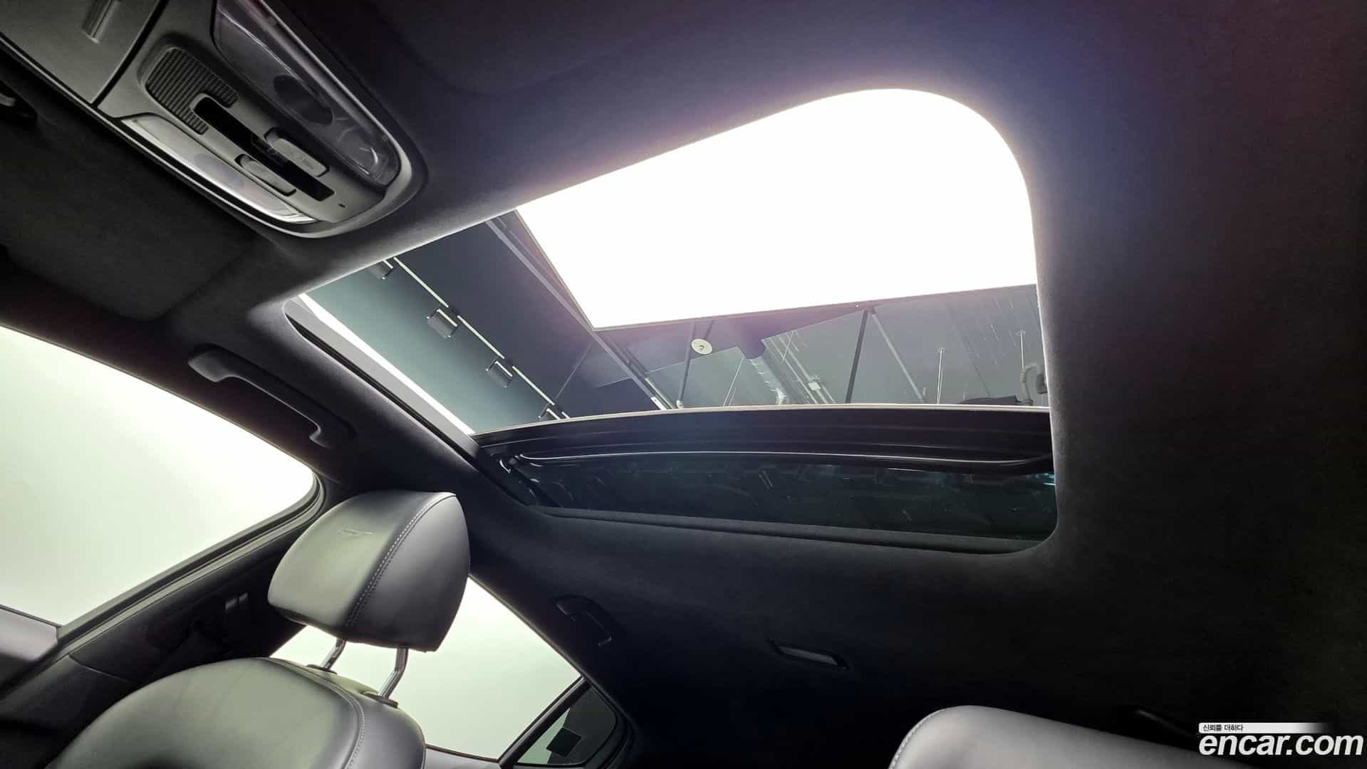 Stinger Kia 2017.8-OPTION-045