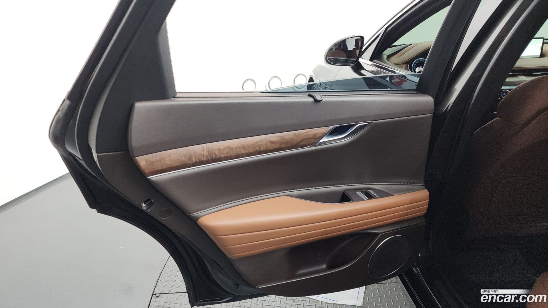 Main__Slider__Photo:G80 Genesis 2022.2-24
