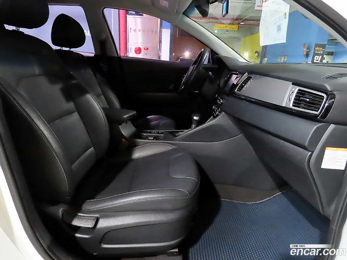 Niro Kia 2016.11-INNER-008