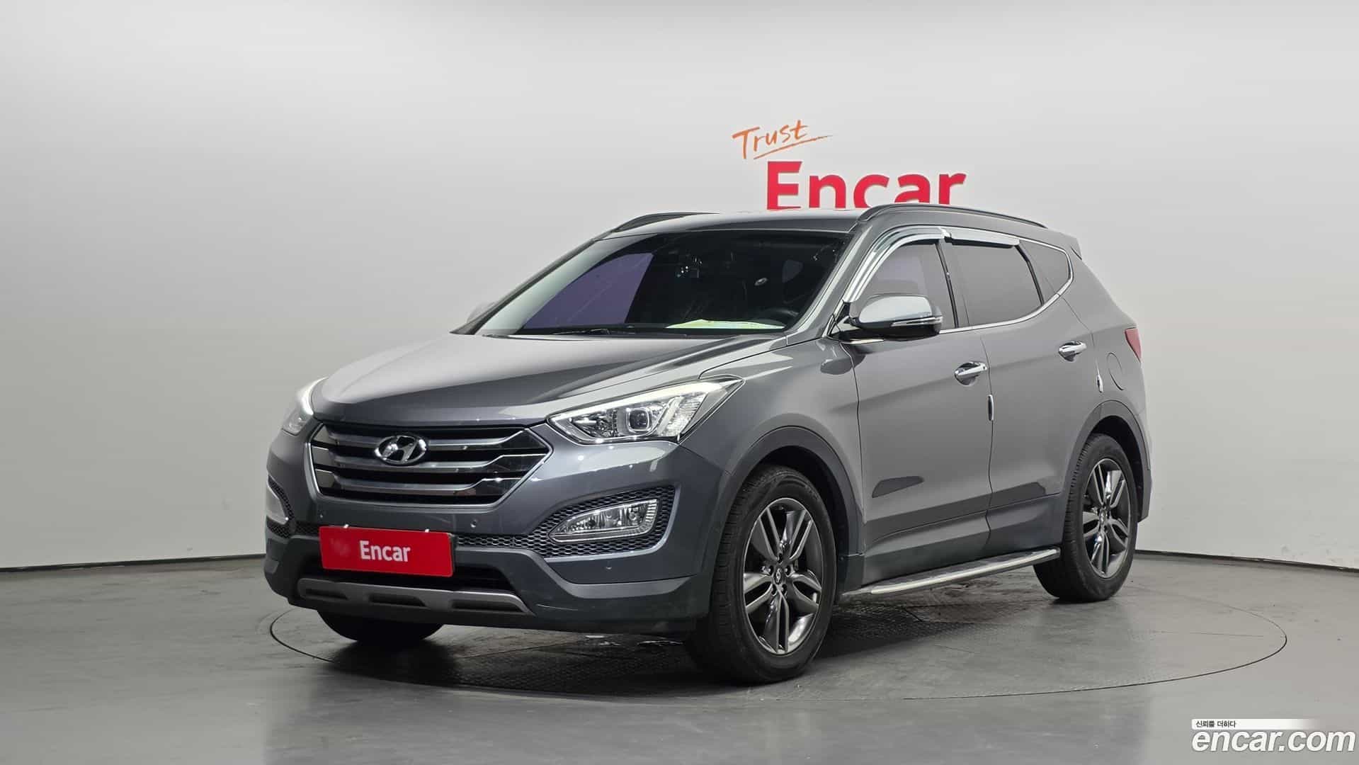 Santafe Hyundai 2015.2-OUTER-001