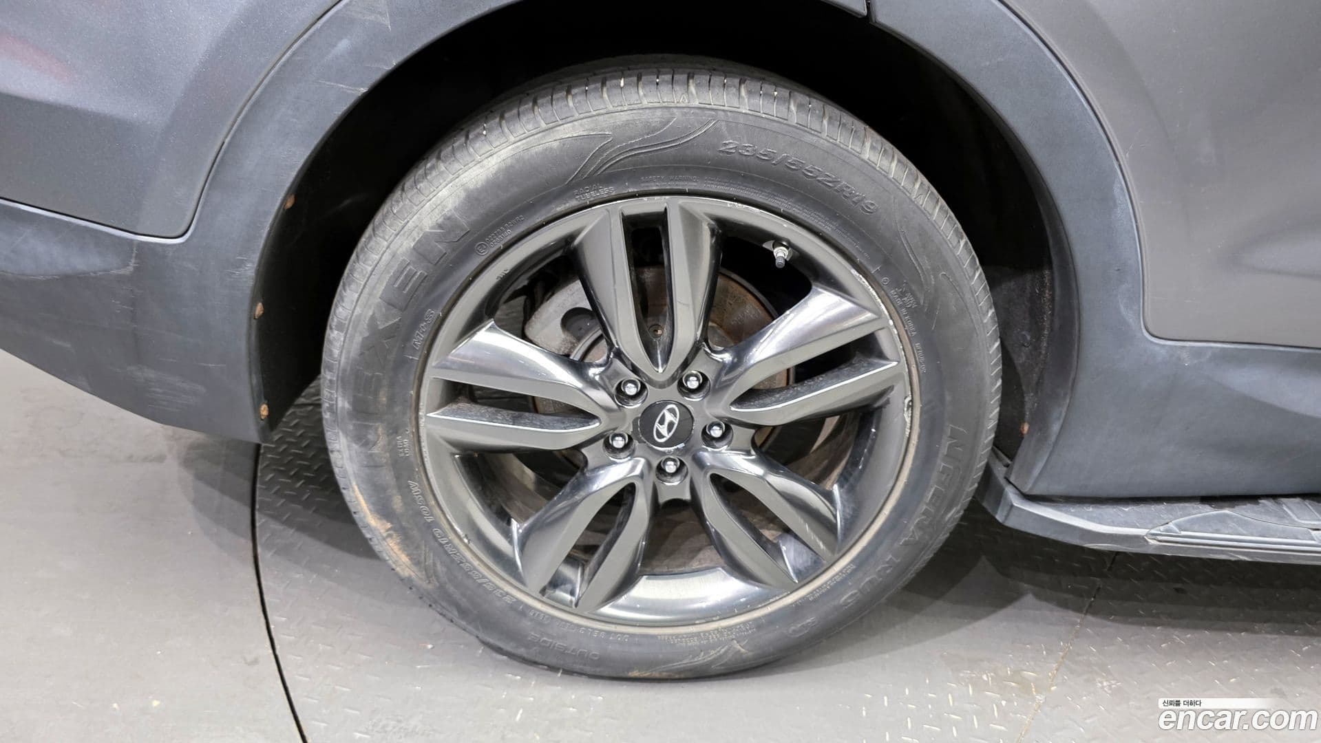 Main__Slider__Photo:Santafe Hyundai 2015.2-4