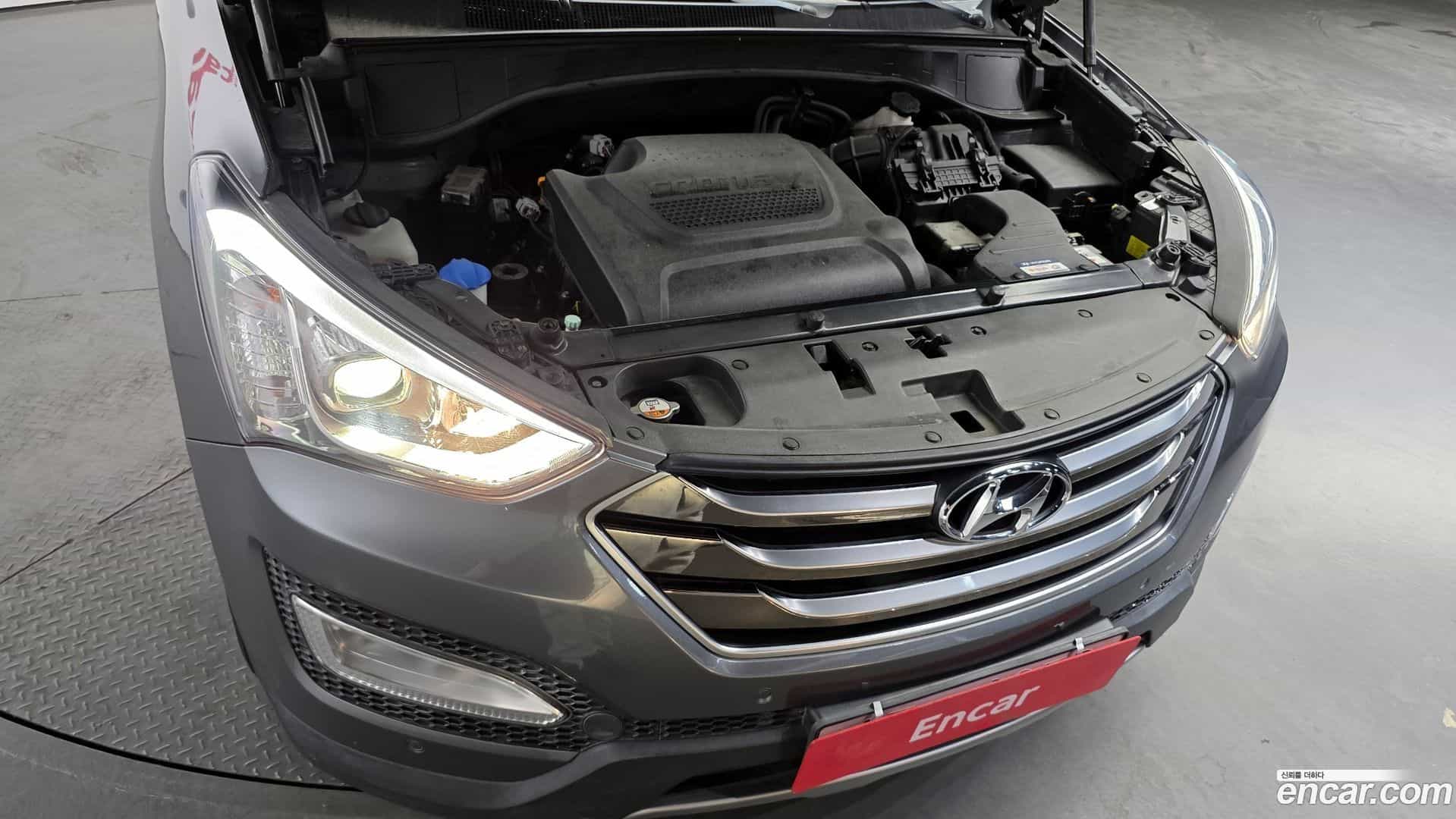 Santafe Hyundai 2015.2-OUTER-006