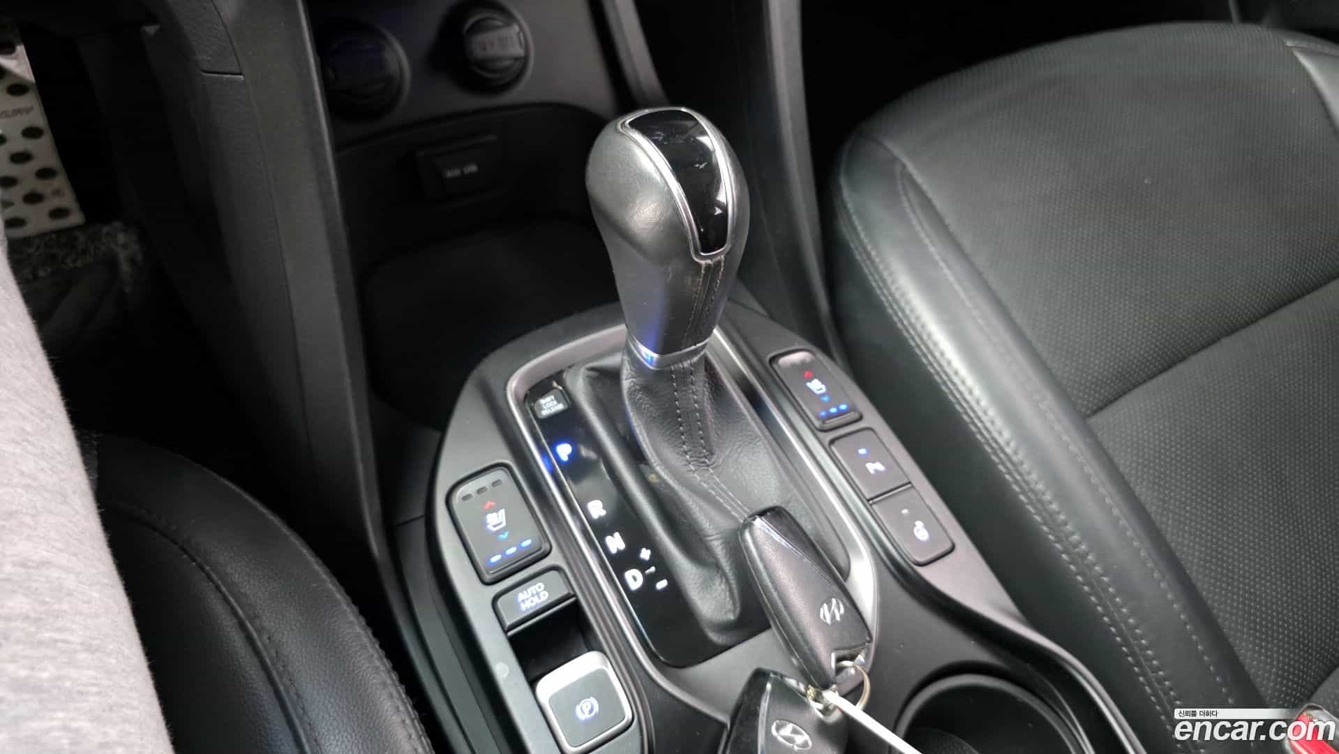 Santafe Hyundai 2015.2-INNER-009