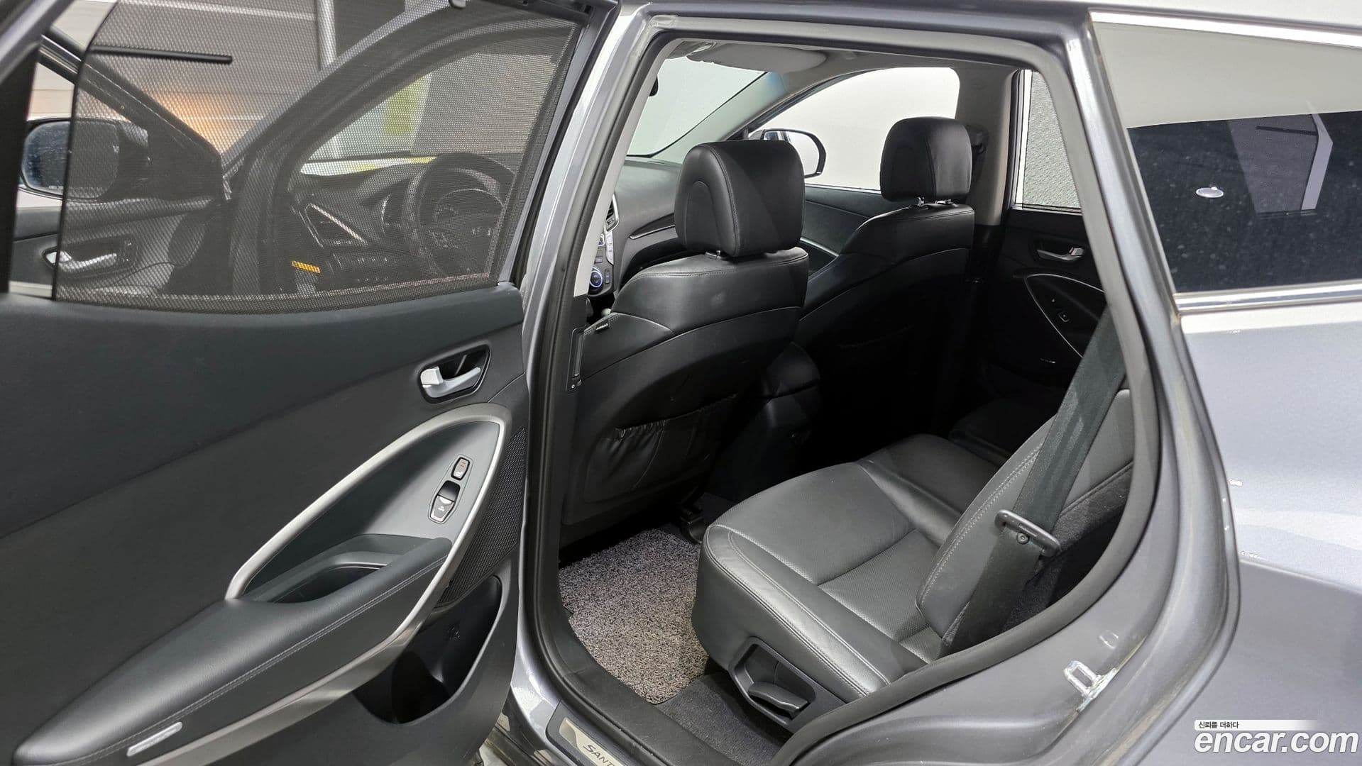 Main__Slider__Photo:Santafe Hyundai 2015.2-10