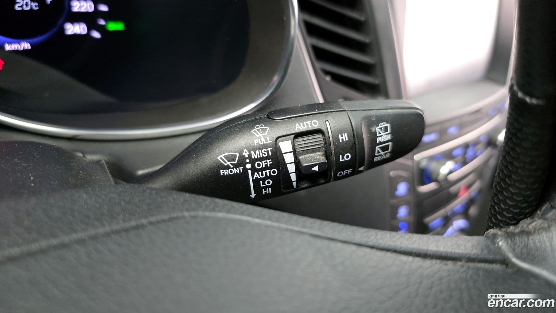 Main__Slider__Photo:Santafe Hyundai 2015.2-15