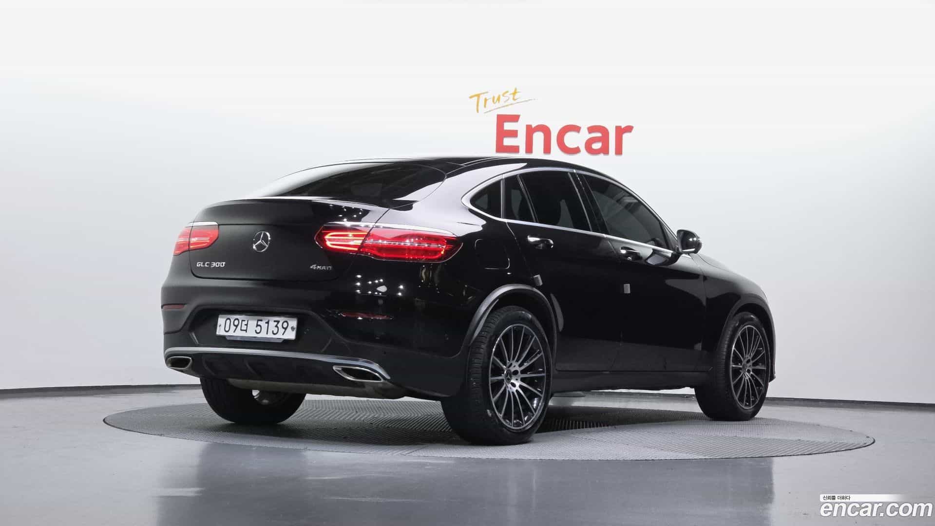 GLC-Class Mercedes-Benz 2019.4-OUTER-002