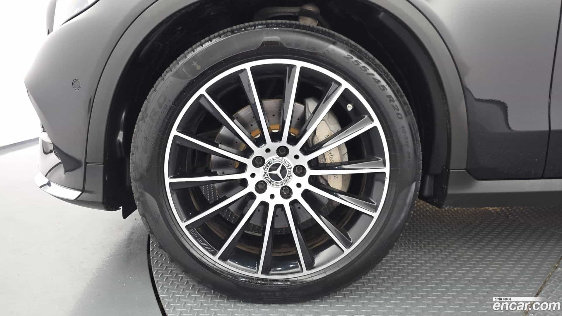 GLC-Class Mercedes-Benz 2019.4-OUTER-005