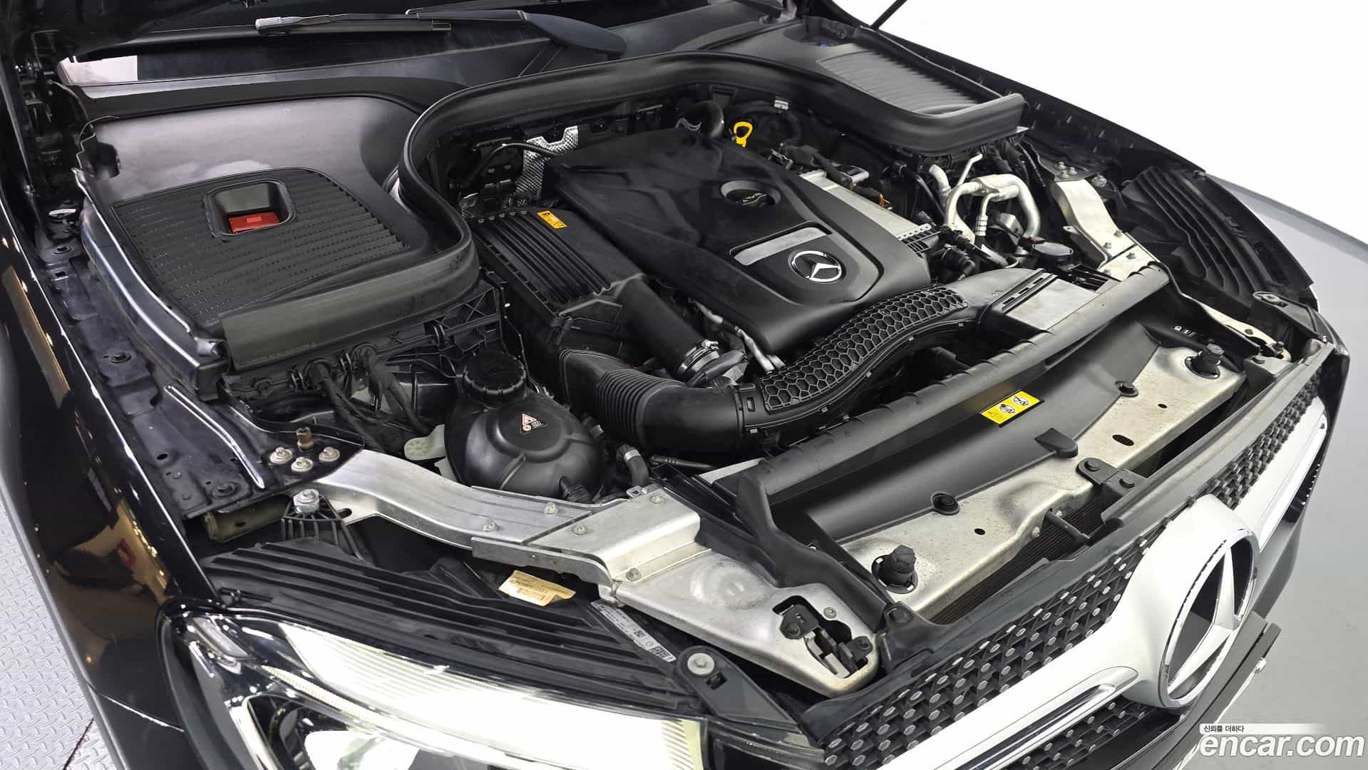 GLC-Class Mercedes-Benz 2019.4-OUTER-006