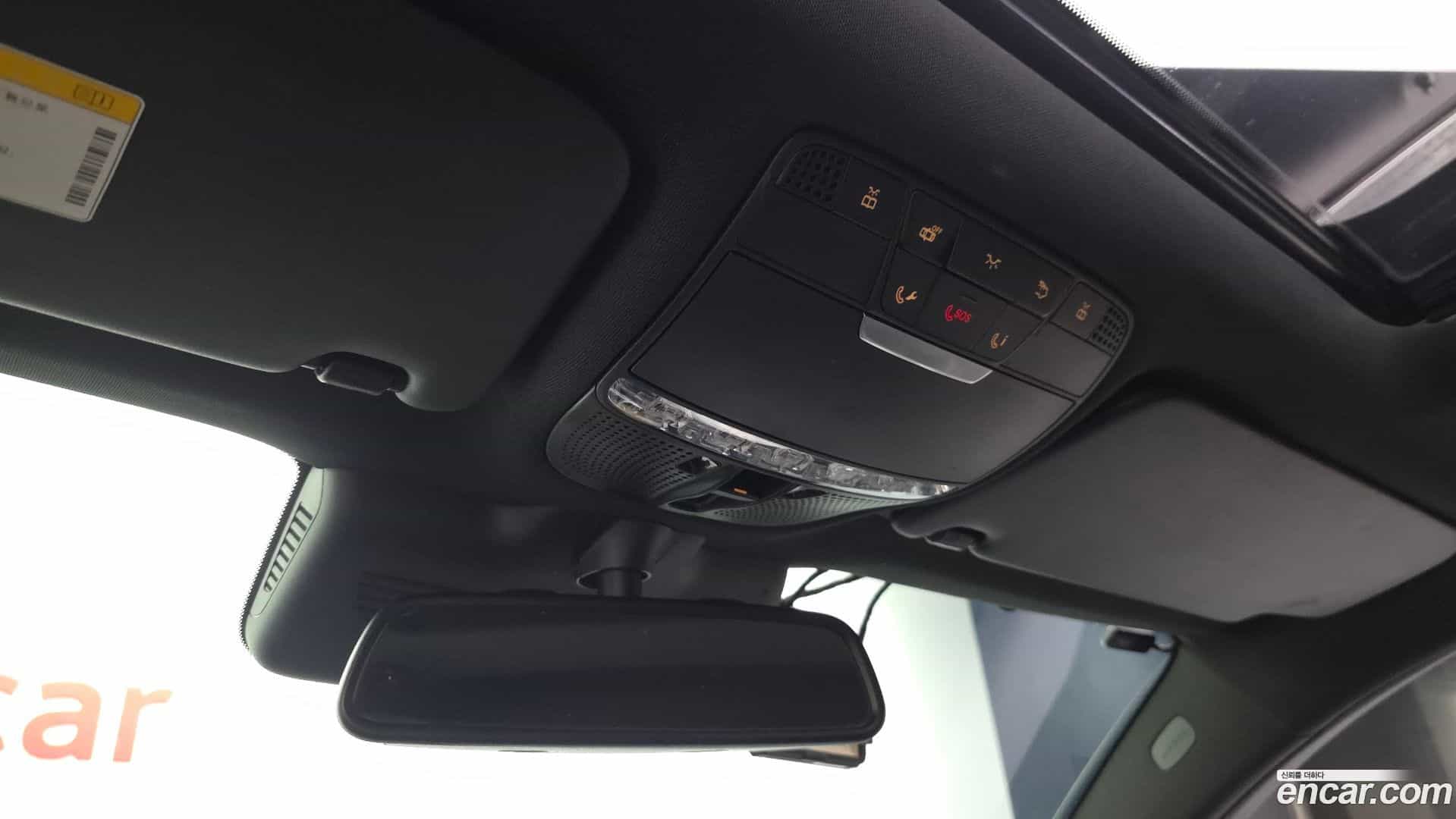 GLC-Class Mercedes-Benz 2019.4-OPTION-044