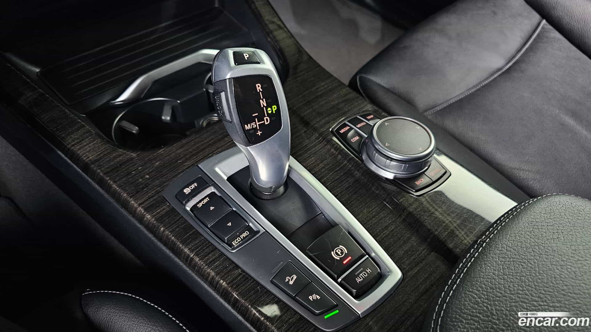 X4 BMW 2017.3-INNER-009