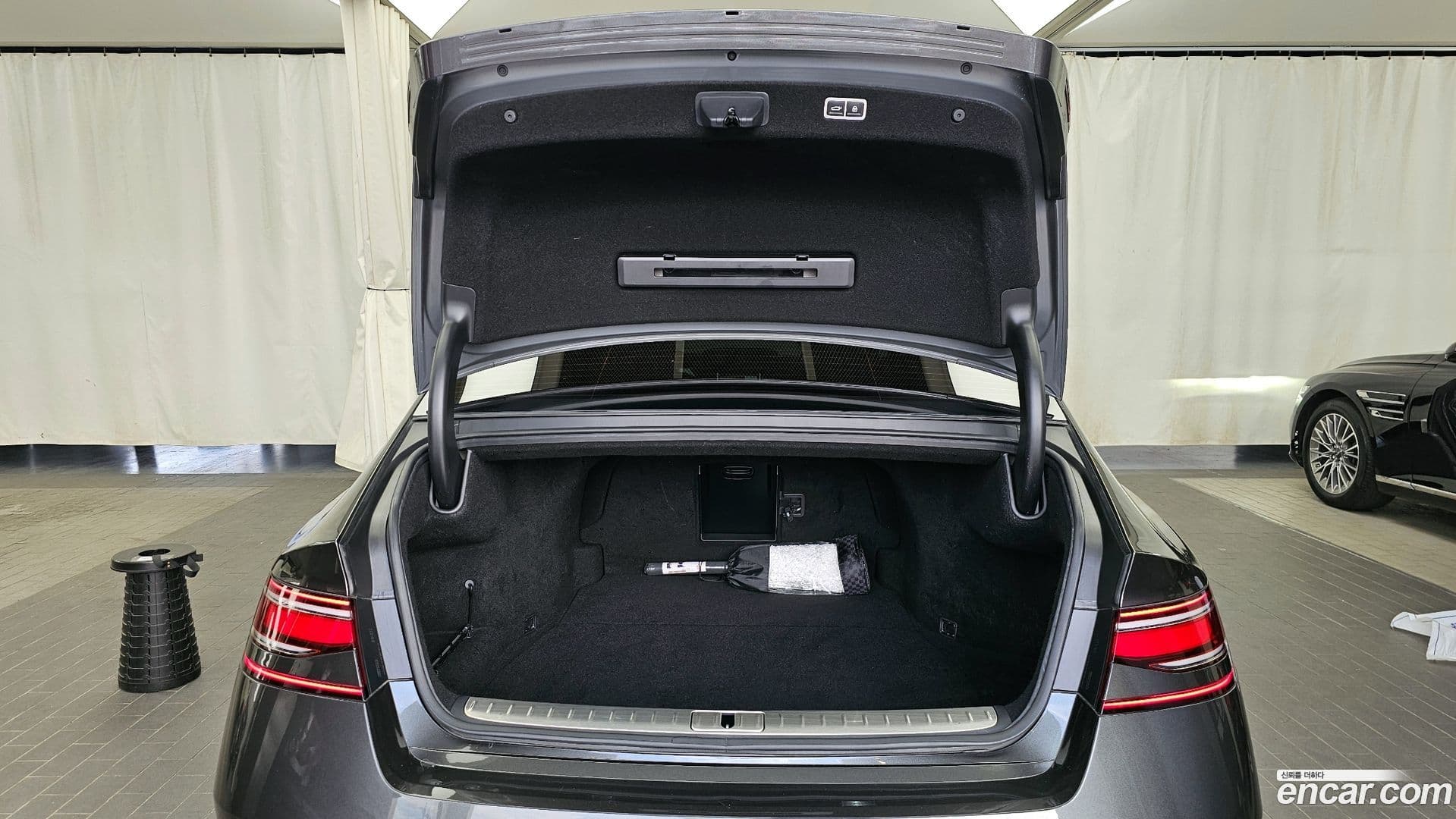 Main__Slider__Photo:G90 Genesis 2022.3-19