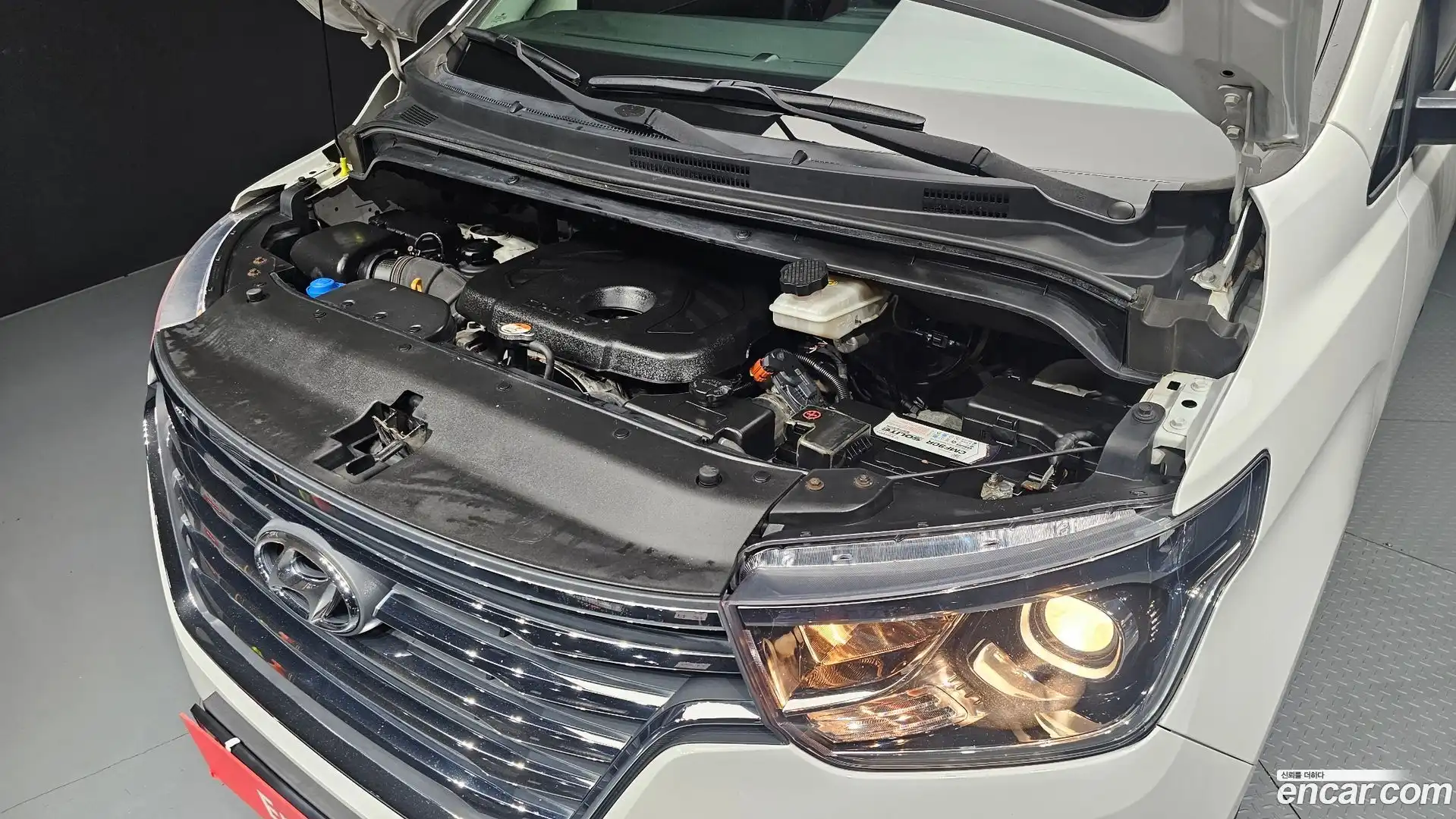 Starex Hyundai 2019.4-OUTER-006