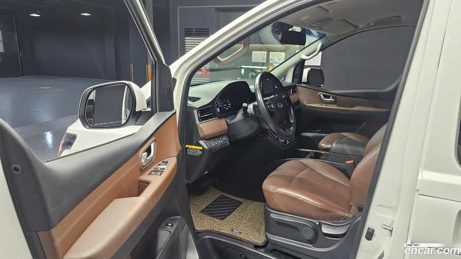 Starex Hyundai 2019.4-INNER-010