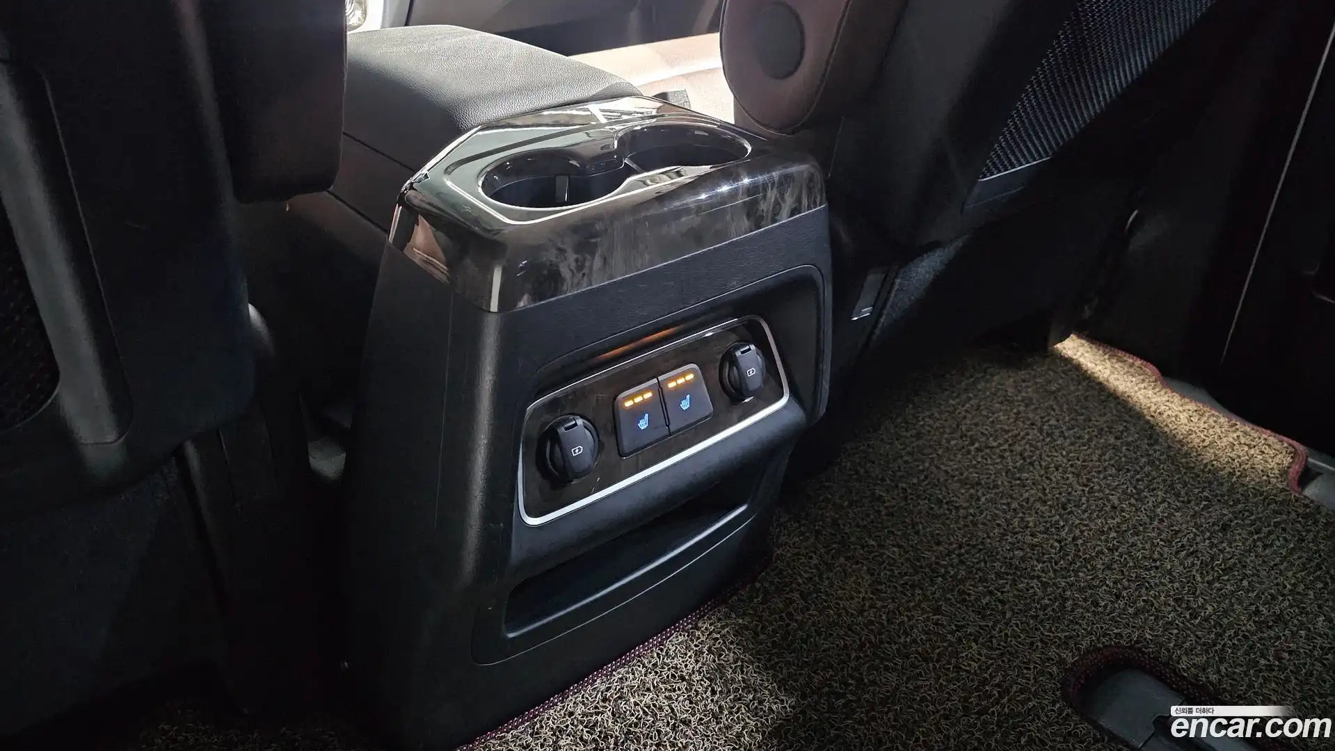 Starex Hyundai 2019.4-OPTION-023