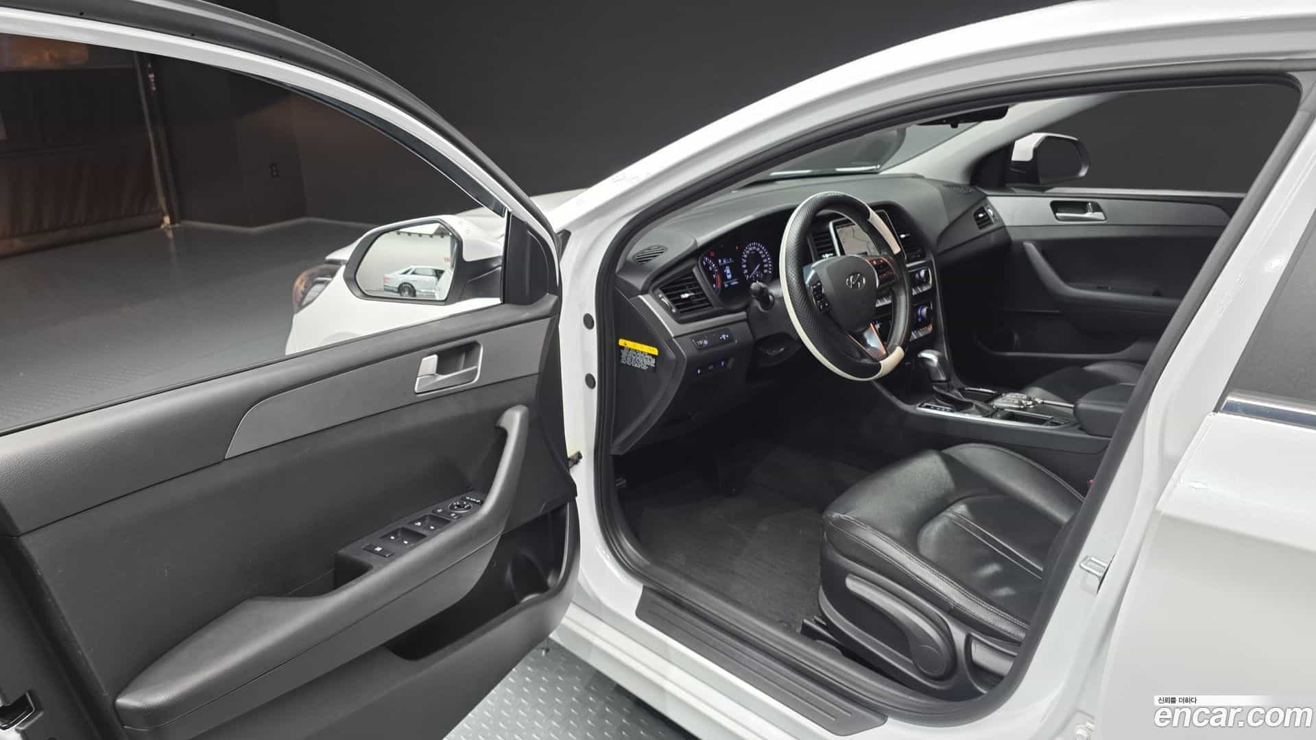Sonata Hyundai 2017.8-INNER-010