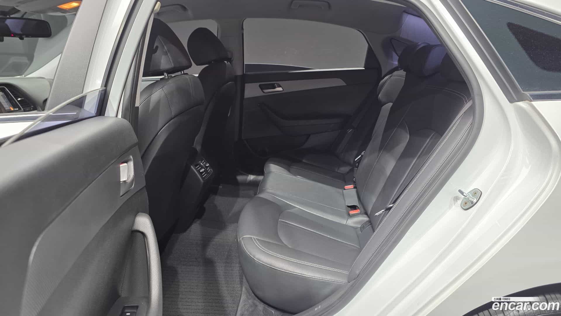 Sonata Hyundai 2017.8-OPTION-016