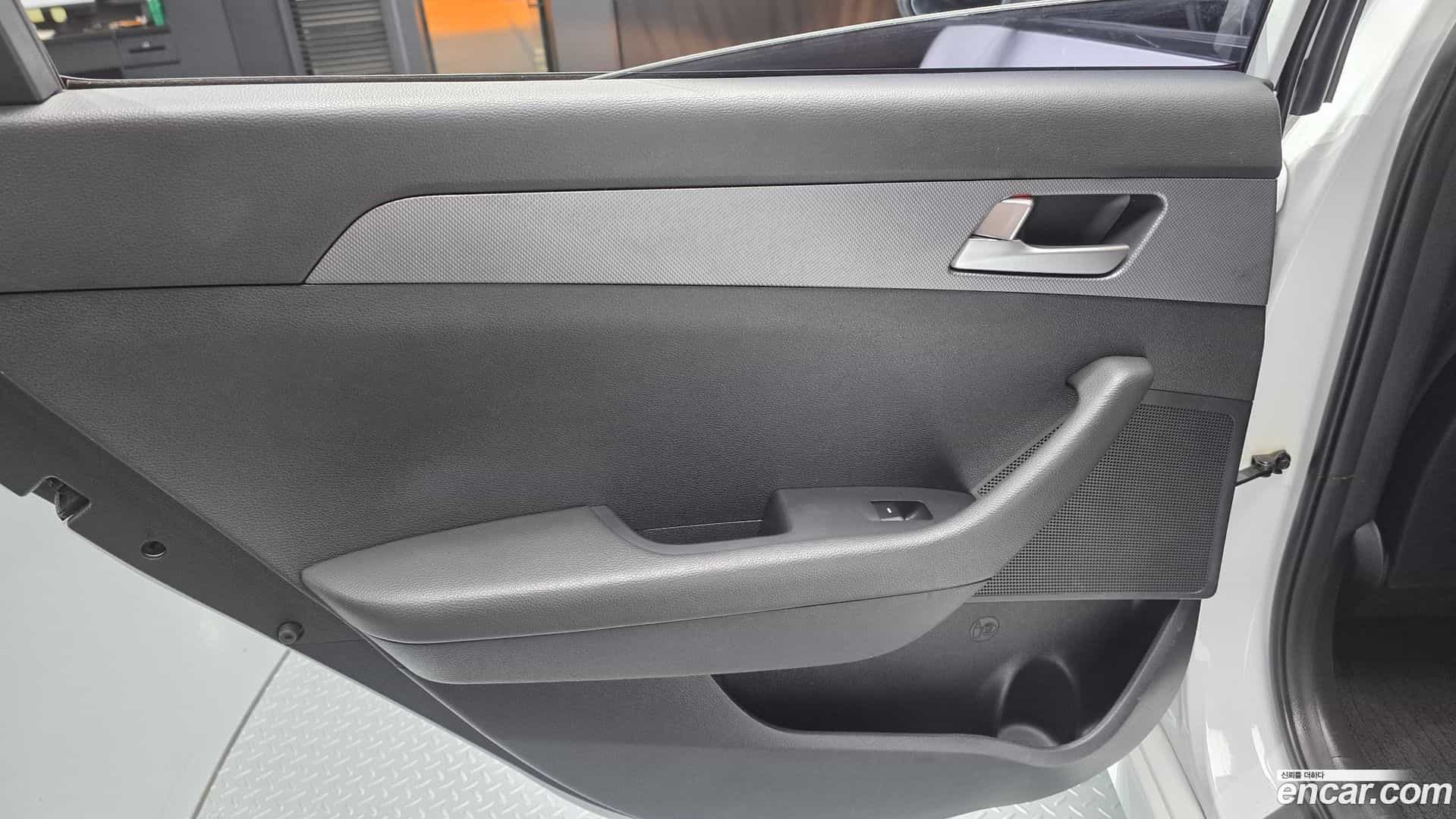 Sonata Hyundai 2017.8-INNER-035