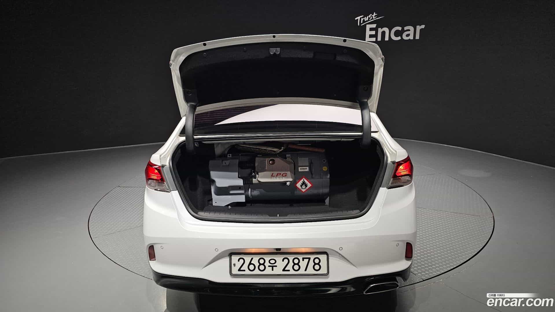 Sonata Hyundai 2017.8-OPTION-043