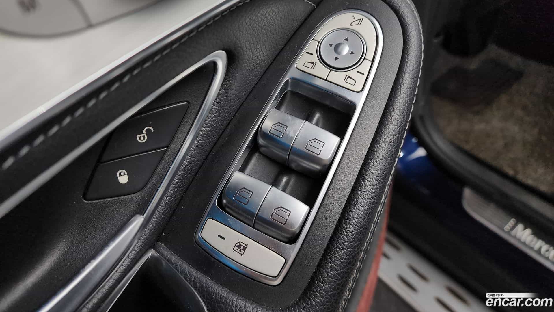 GLC-Class Mercedes-Benz 2017.5-OPTION-046