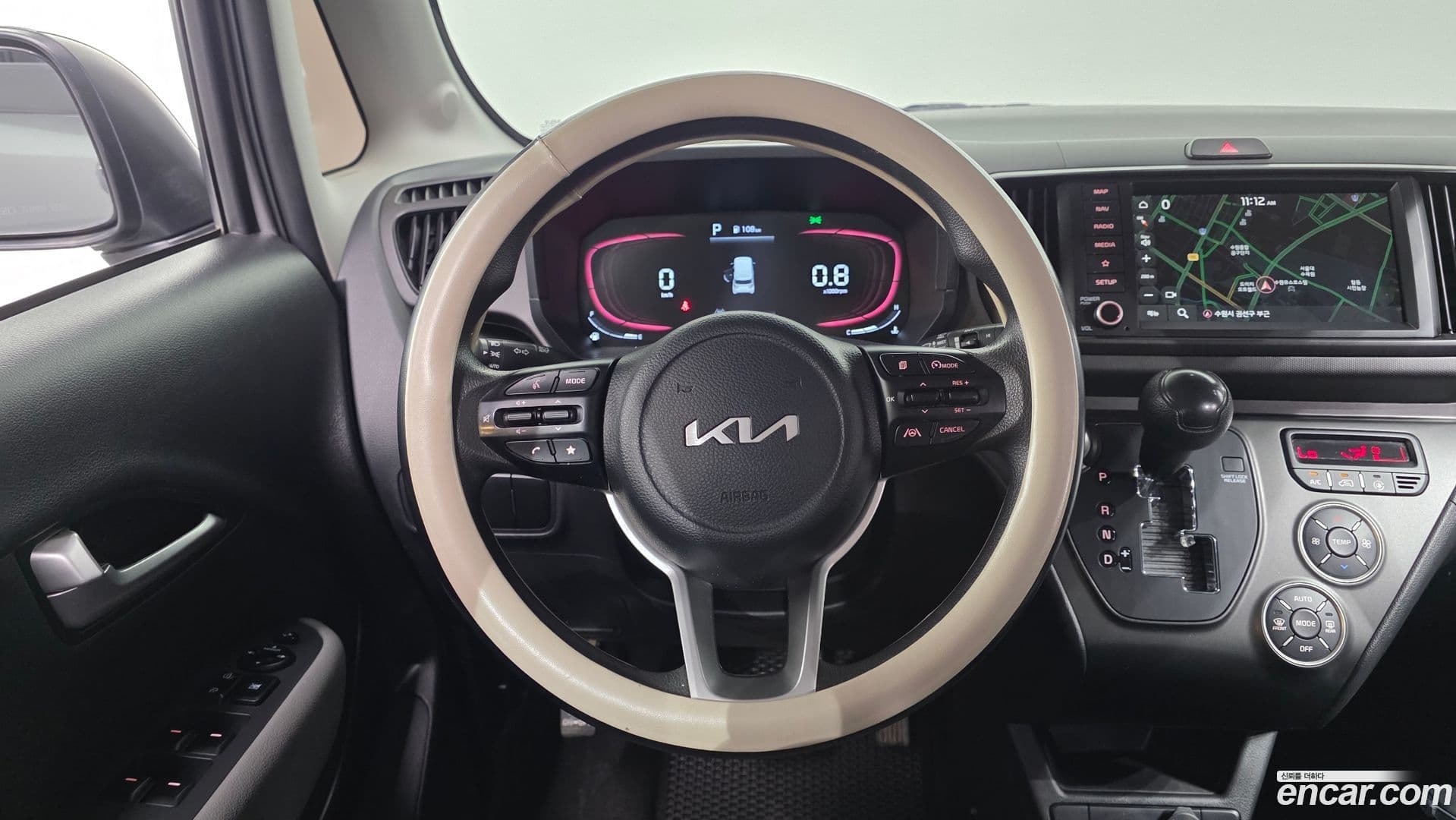 Main__Slider__Photo:RAY Kia 2024.0-13
