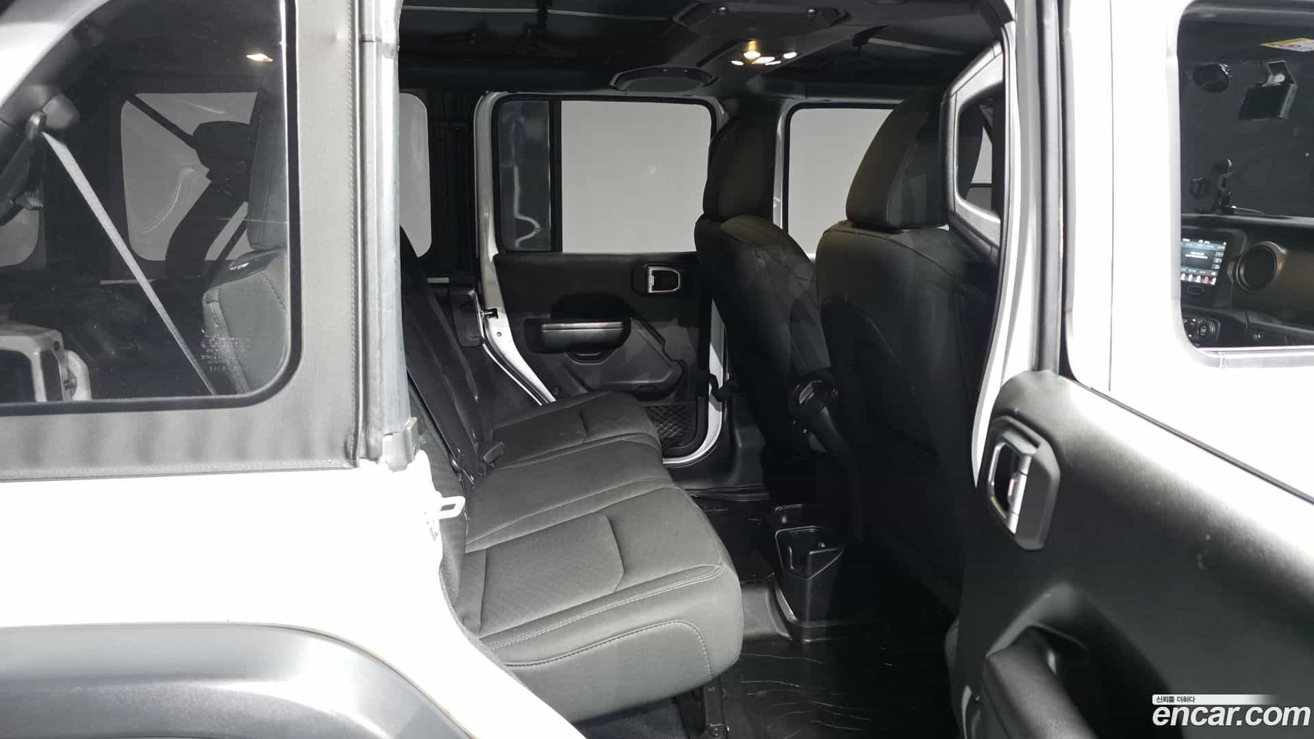 Wrangler Jeep 2020.10-OPTION-015