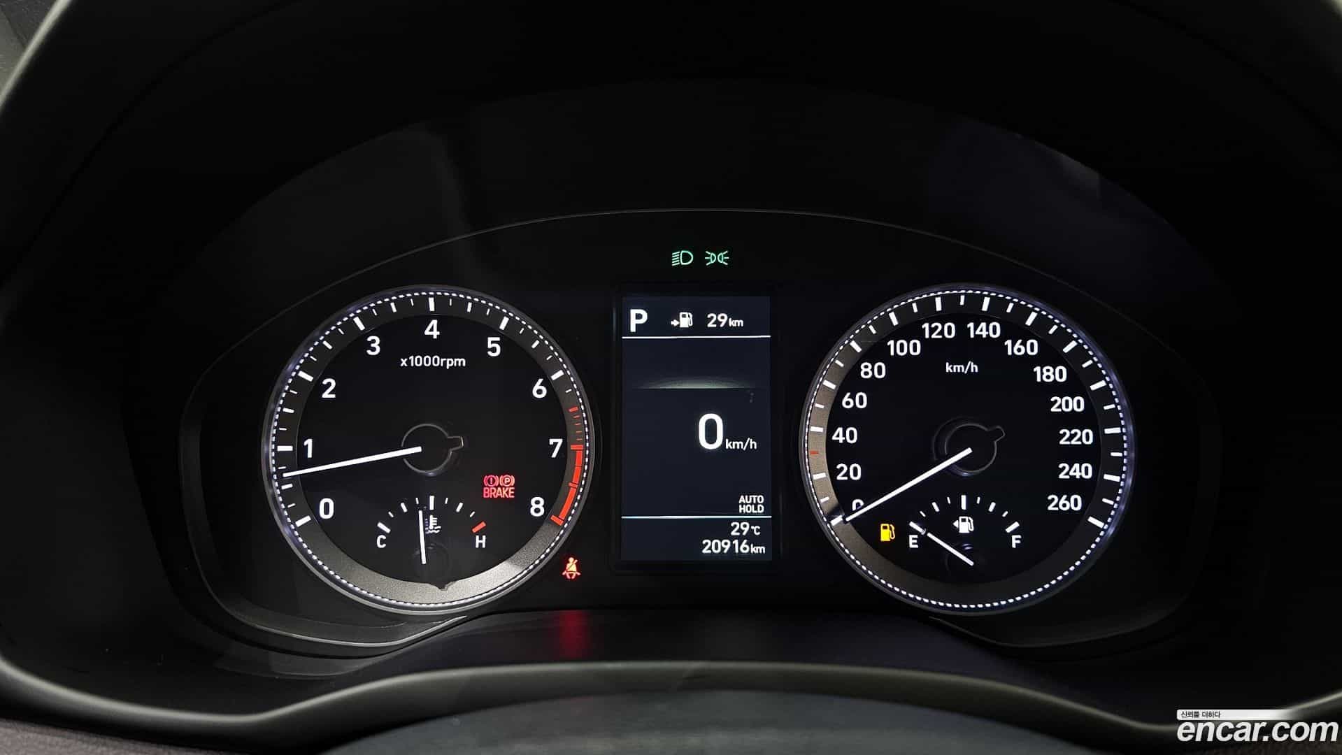 Grandeur Hyundai 2018.3-INNER-008
