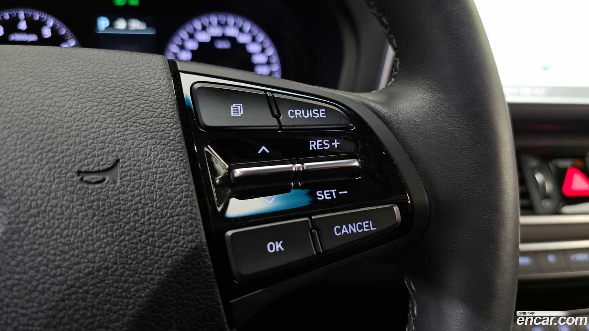 Grandeur Hyundai 2018.3-OPTION-022